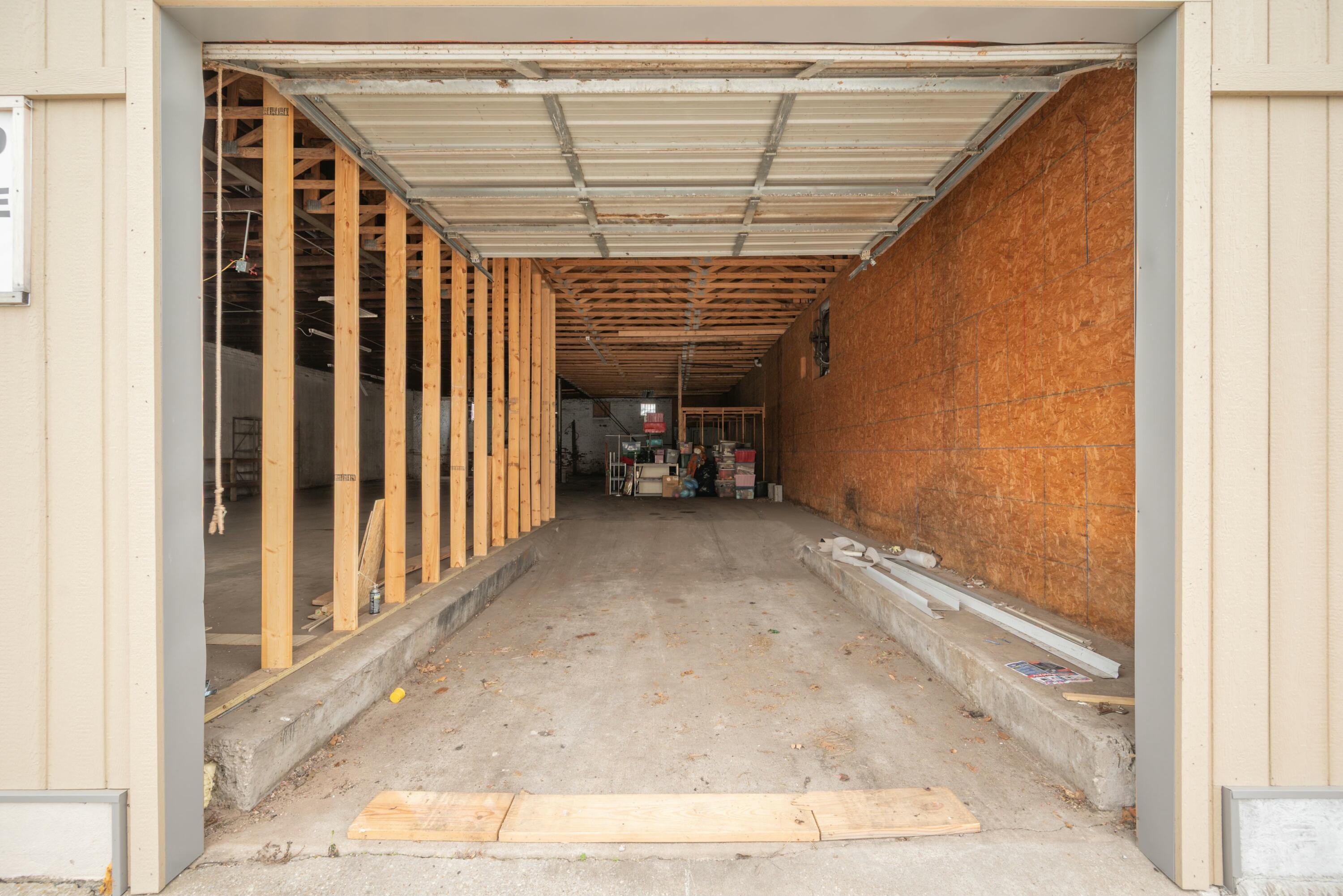 115 West Mccord Street Property Photo 8