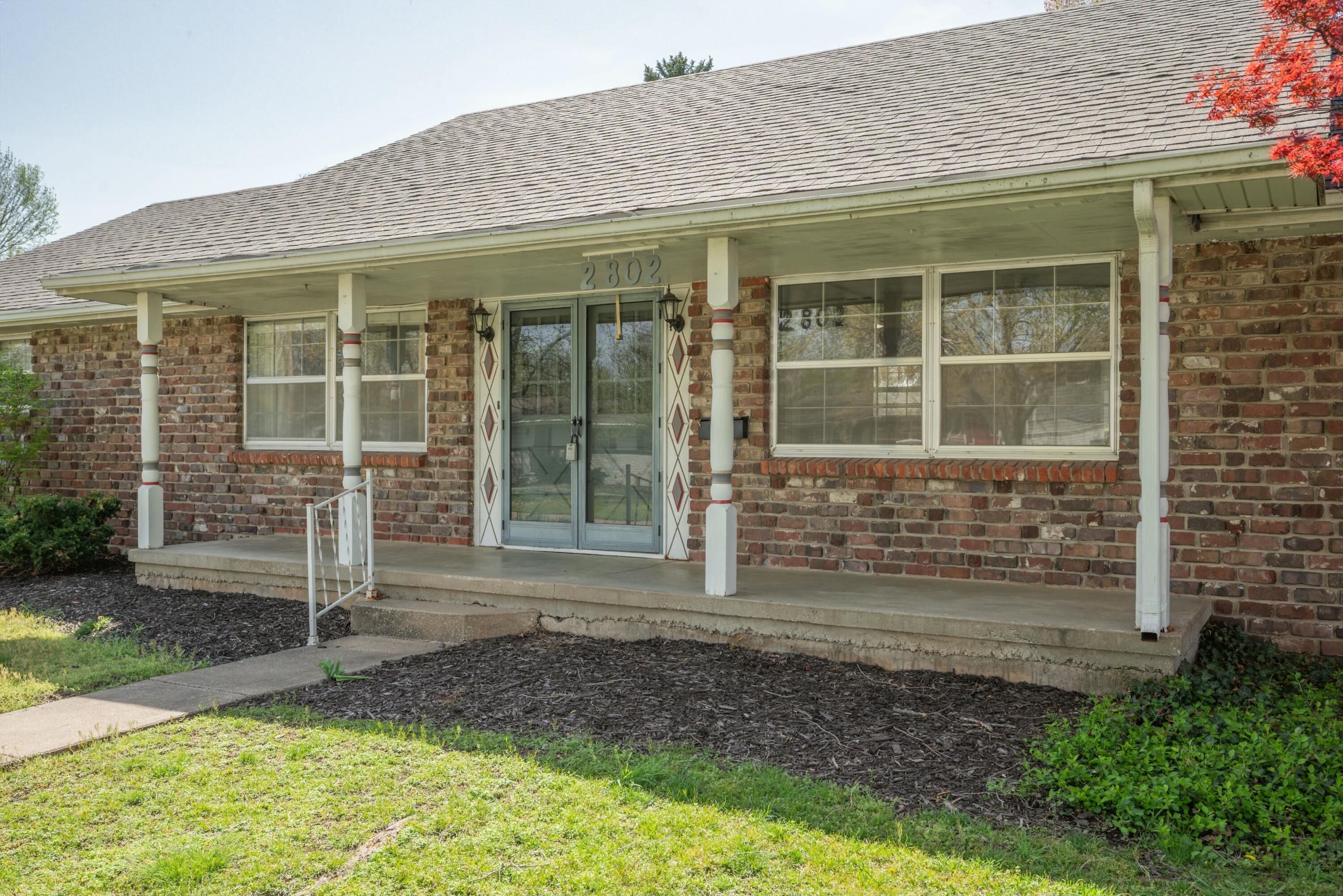 2802 South Michigan Avenue Property Photo 4