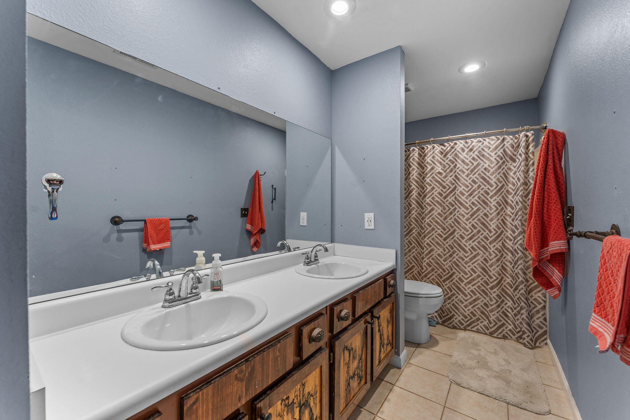 10 Woodpecker Lane Property Photo 14