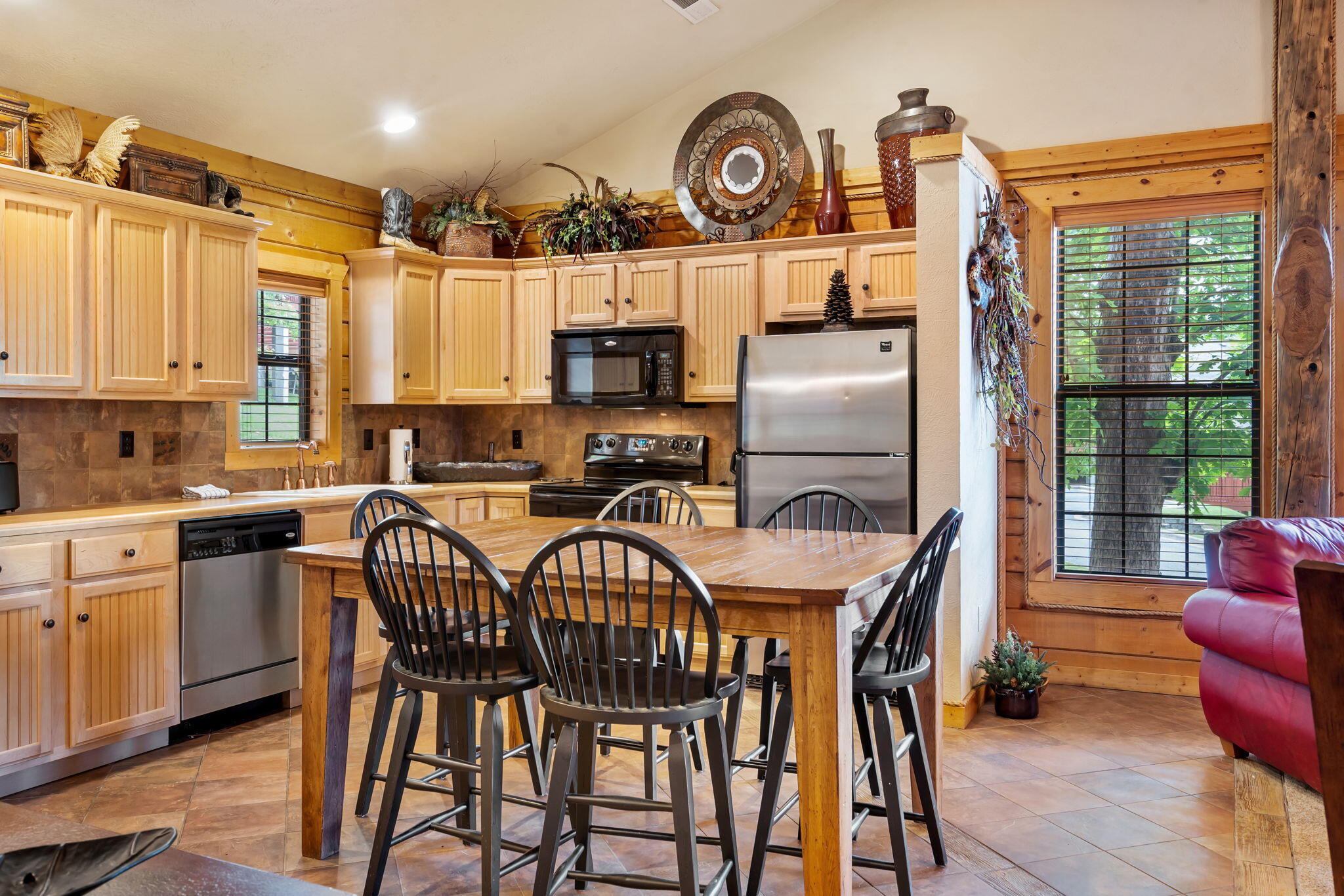 133 Rock Candy Lane Property Photo 4