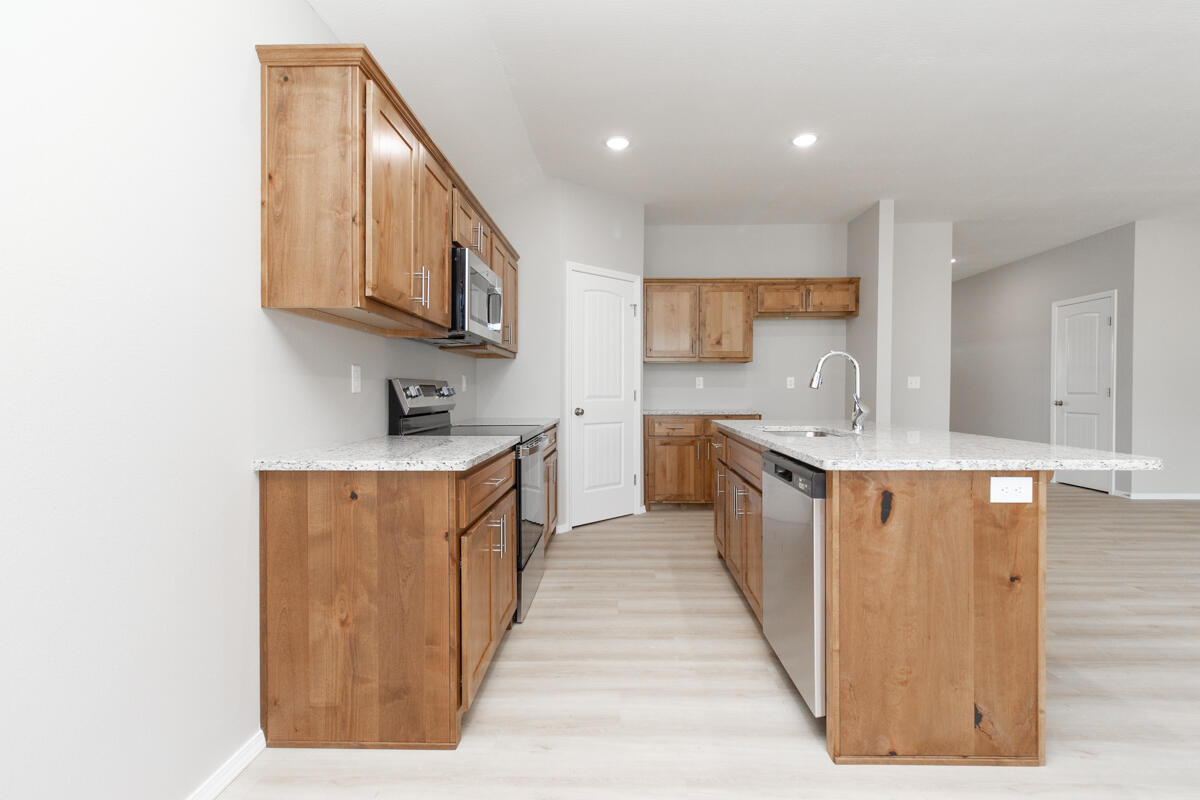 718 Swiss Road Property Photo 6