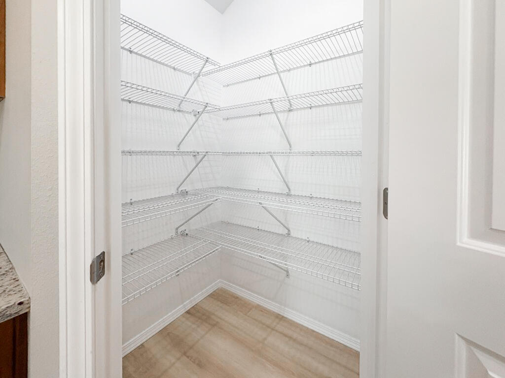 718 Swiss Road Property Photo 7