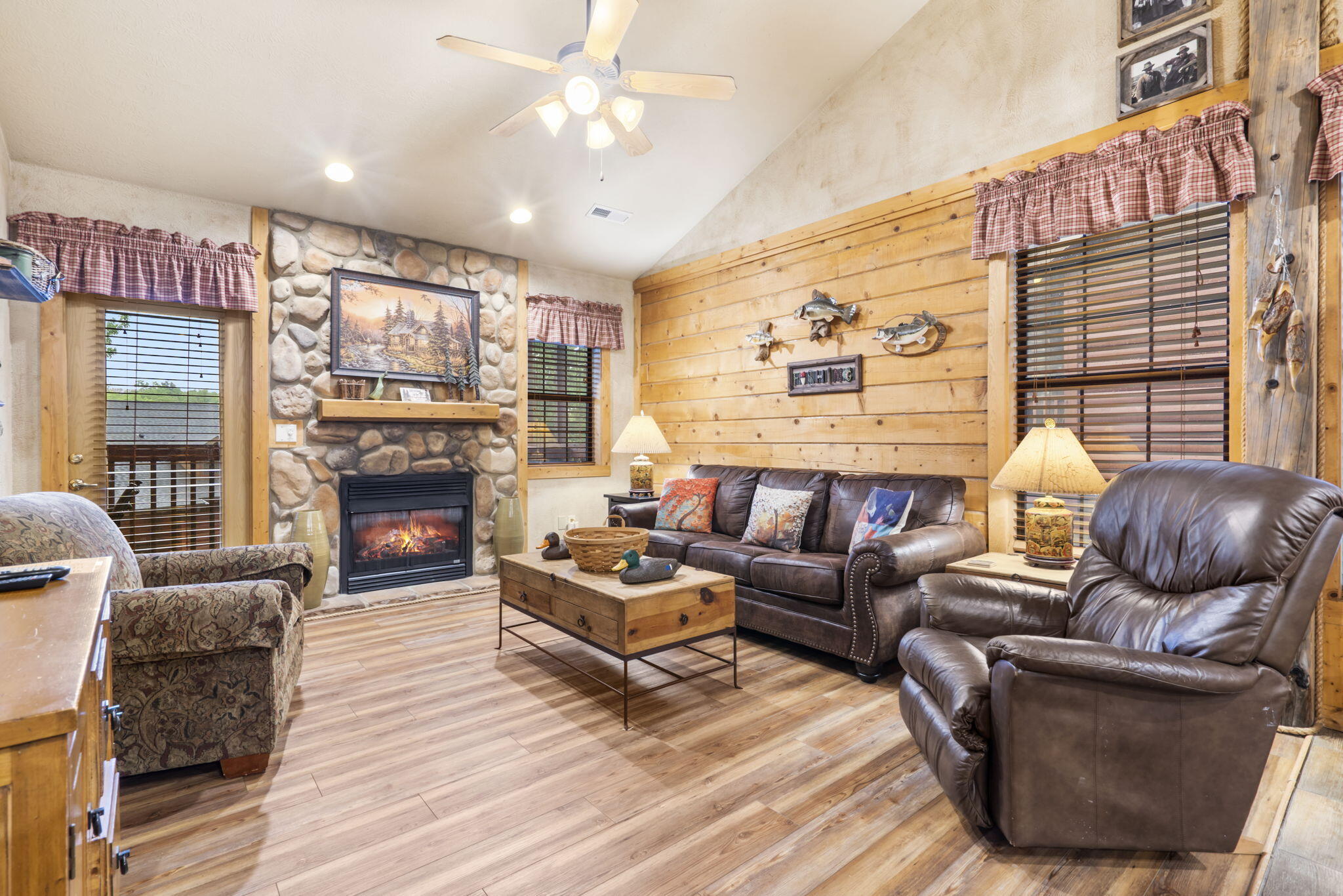 135 Rock Candy Lane Property Photo 11