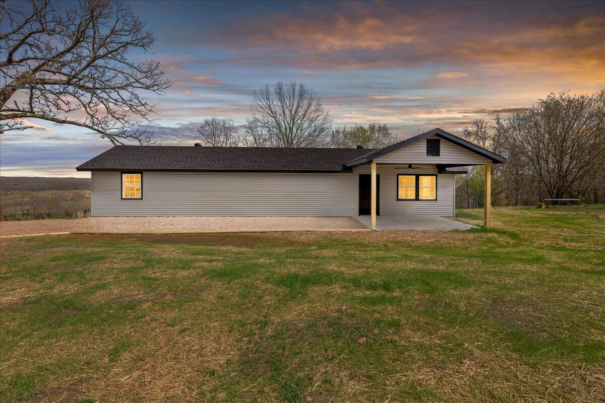 1554 Coopers Road Property Photo 2