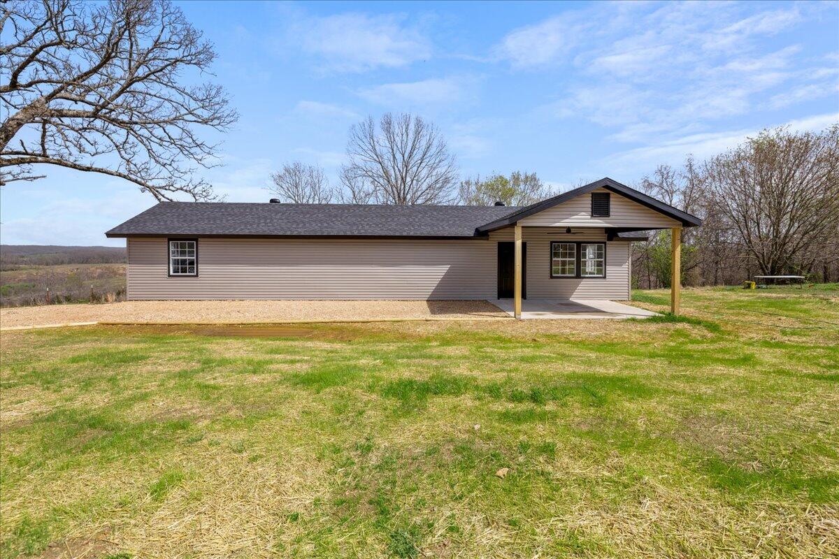 1554 Coopers Road Property Photo 3