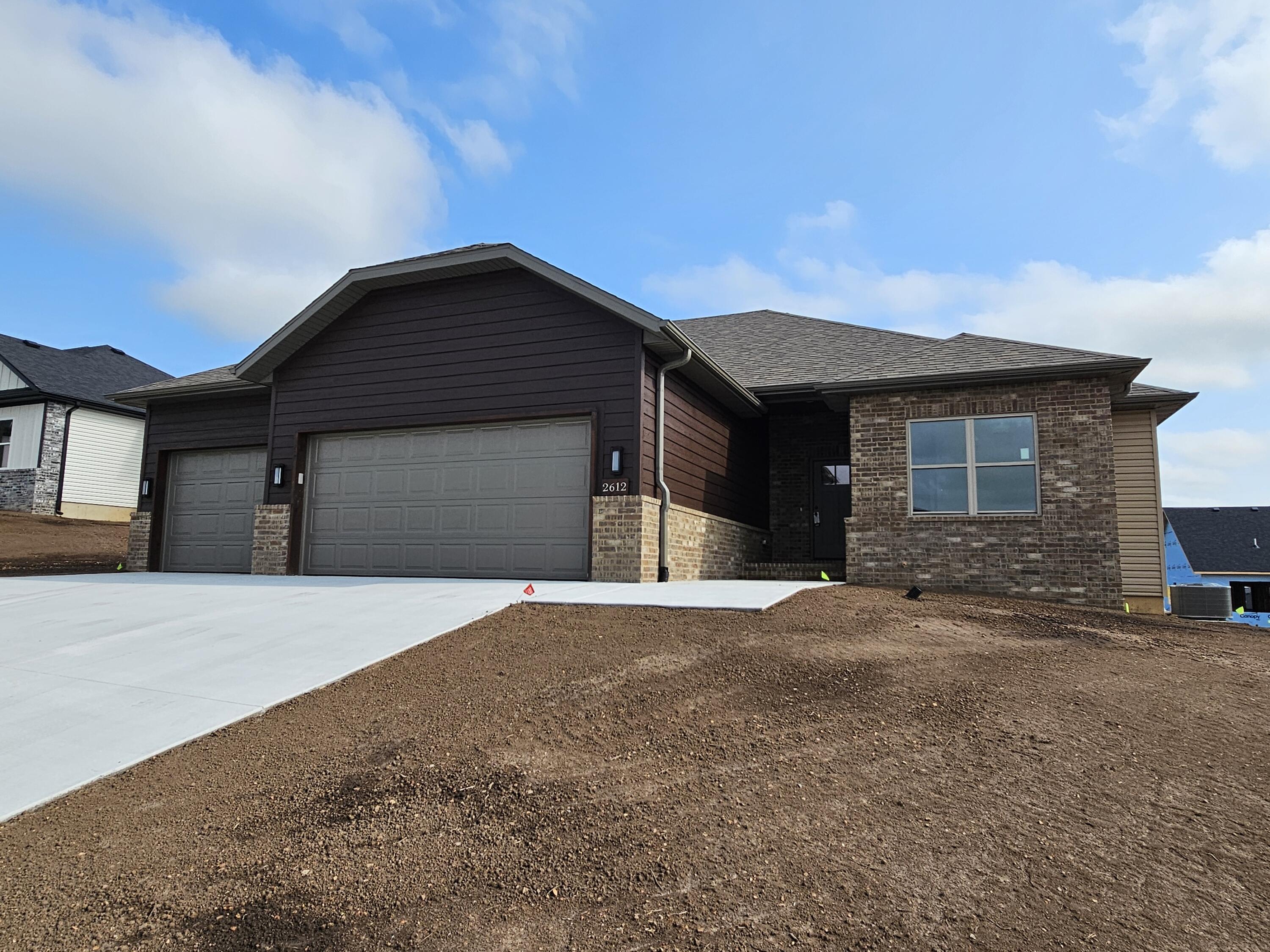 2612 West Gold Finch Property Photo 1