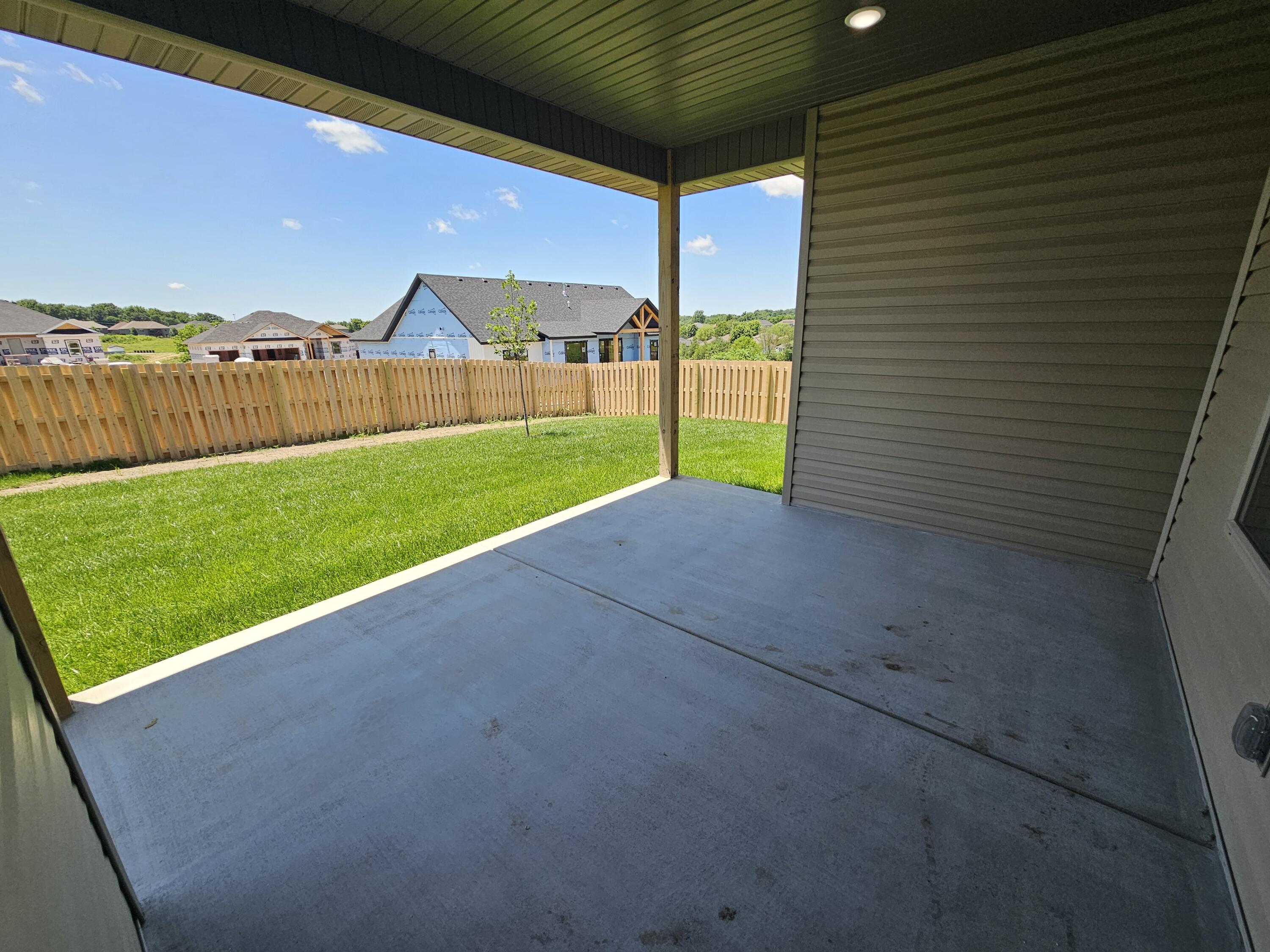2612 West Gold Finch Property Photo 15