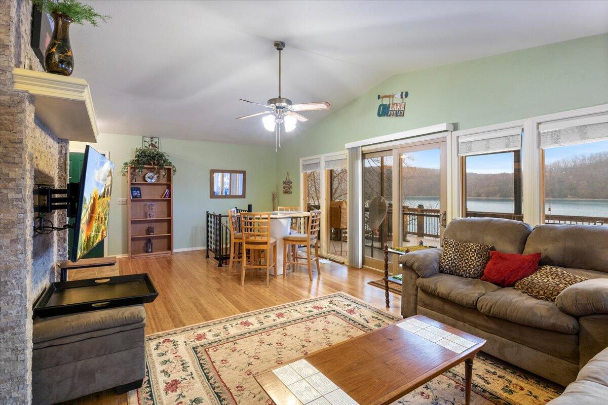 43 Glen Meadows Street Property Photo 6
