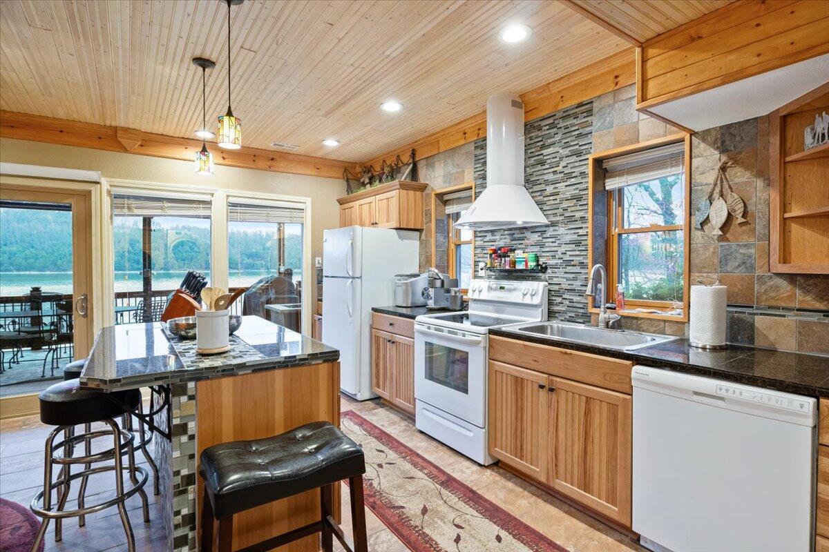 43 Glen Meadows Street Property Photo 10