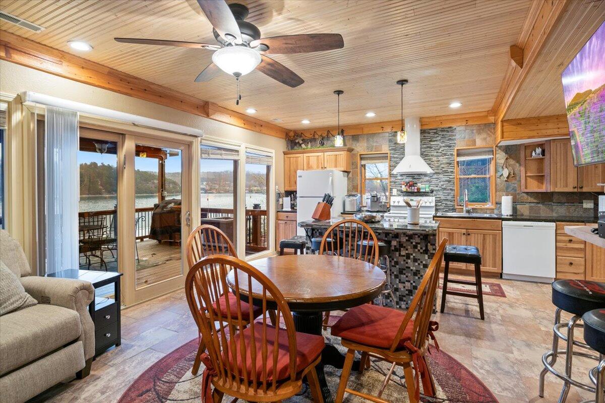 43 Glen Meadows Street Property Photo 11