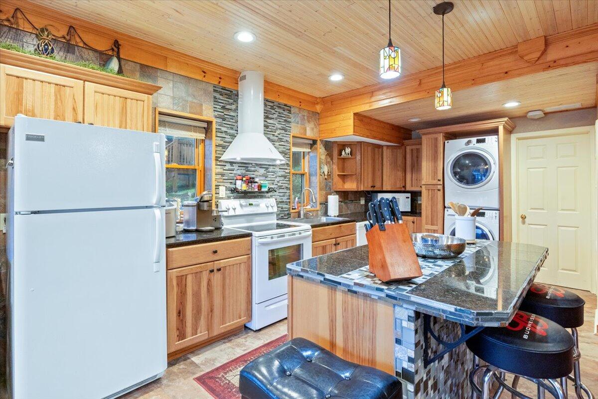 43 Glen Meadows Street Property Photo 13