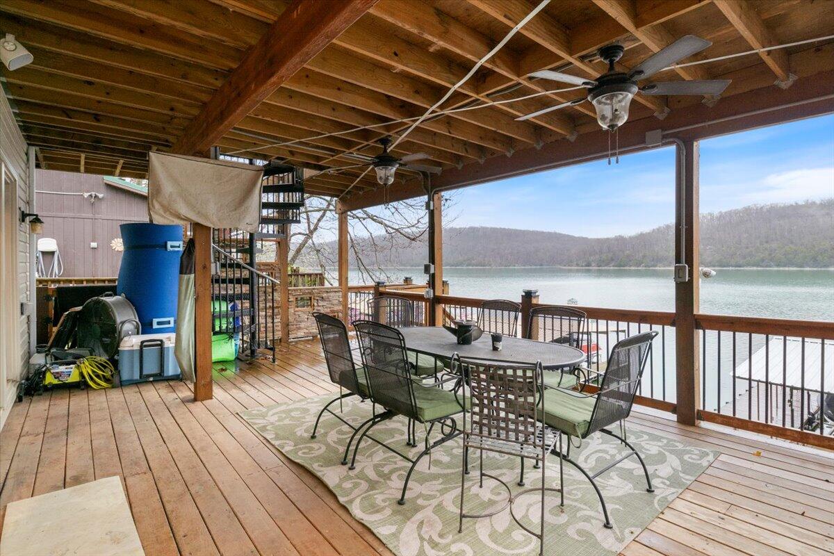 43 Glen Meadows Street Property Photo 16