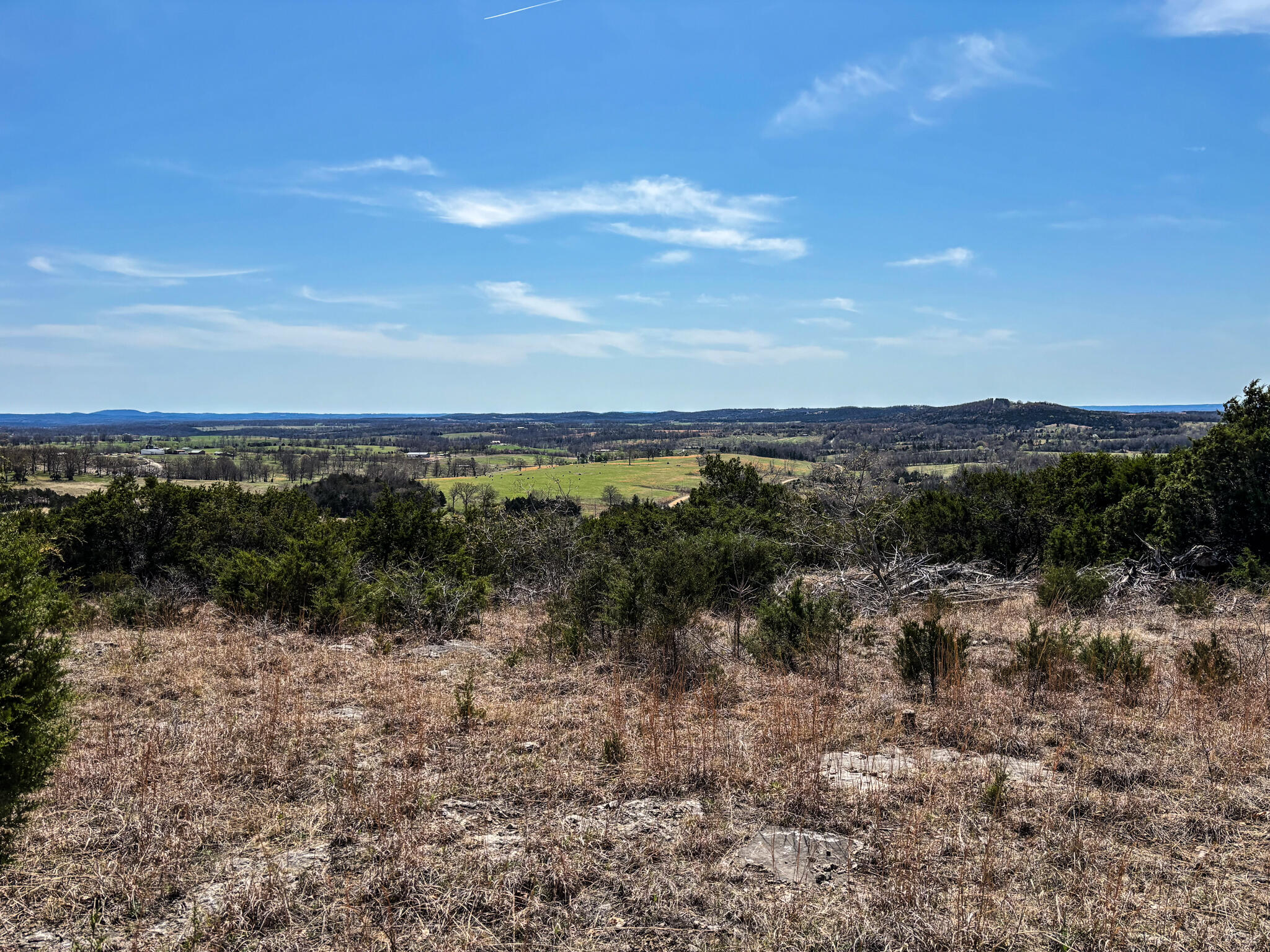 000 Rail Hollow Drive Property Photo