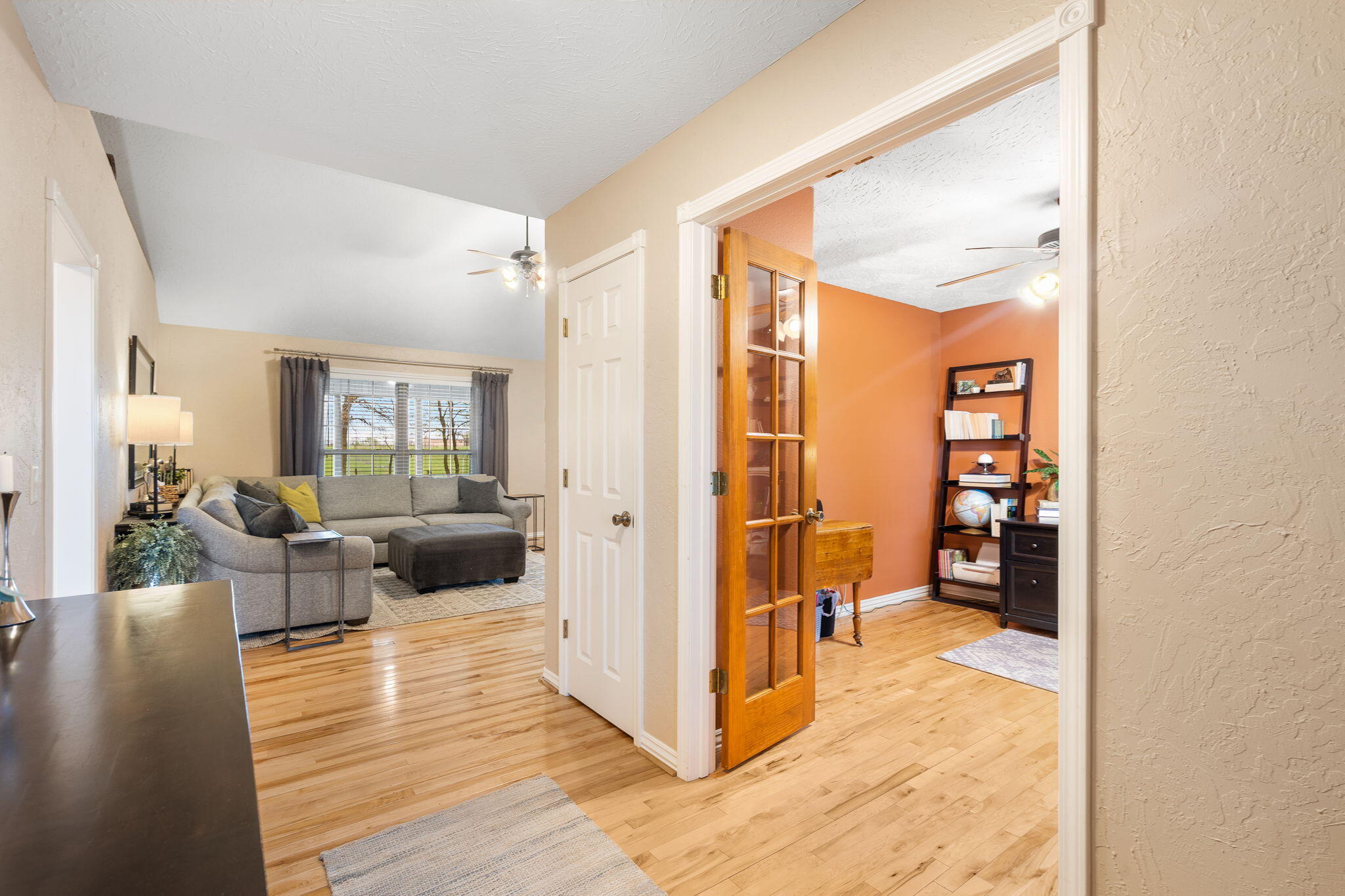 5476 Anita Avenue Property Photo 4