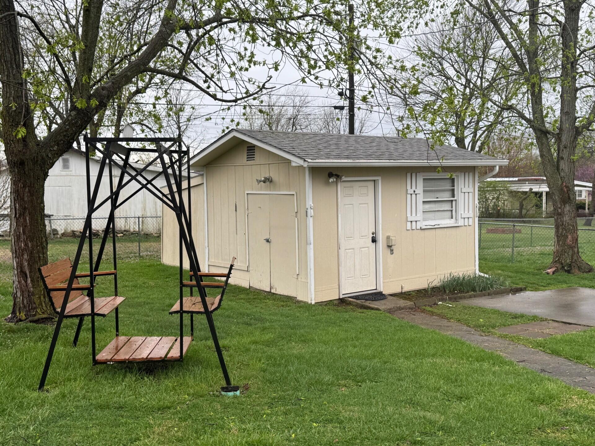 346 Fairfax Drive Property Photo 2