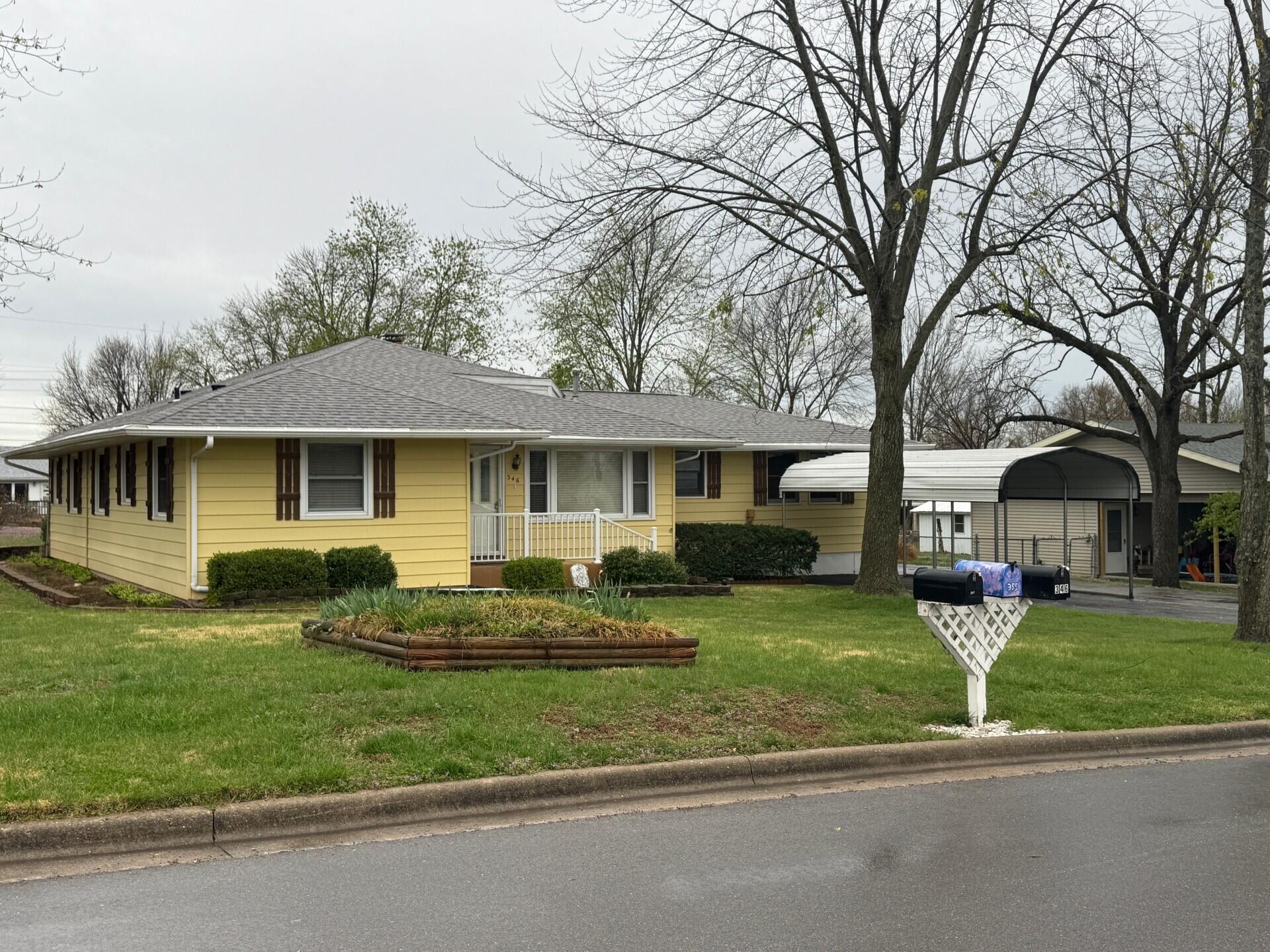 346 Fairfax Drive Property Photo 3