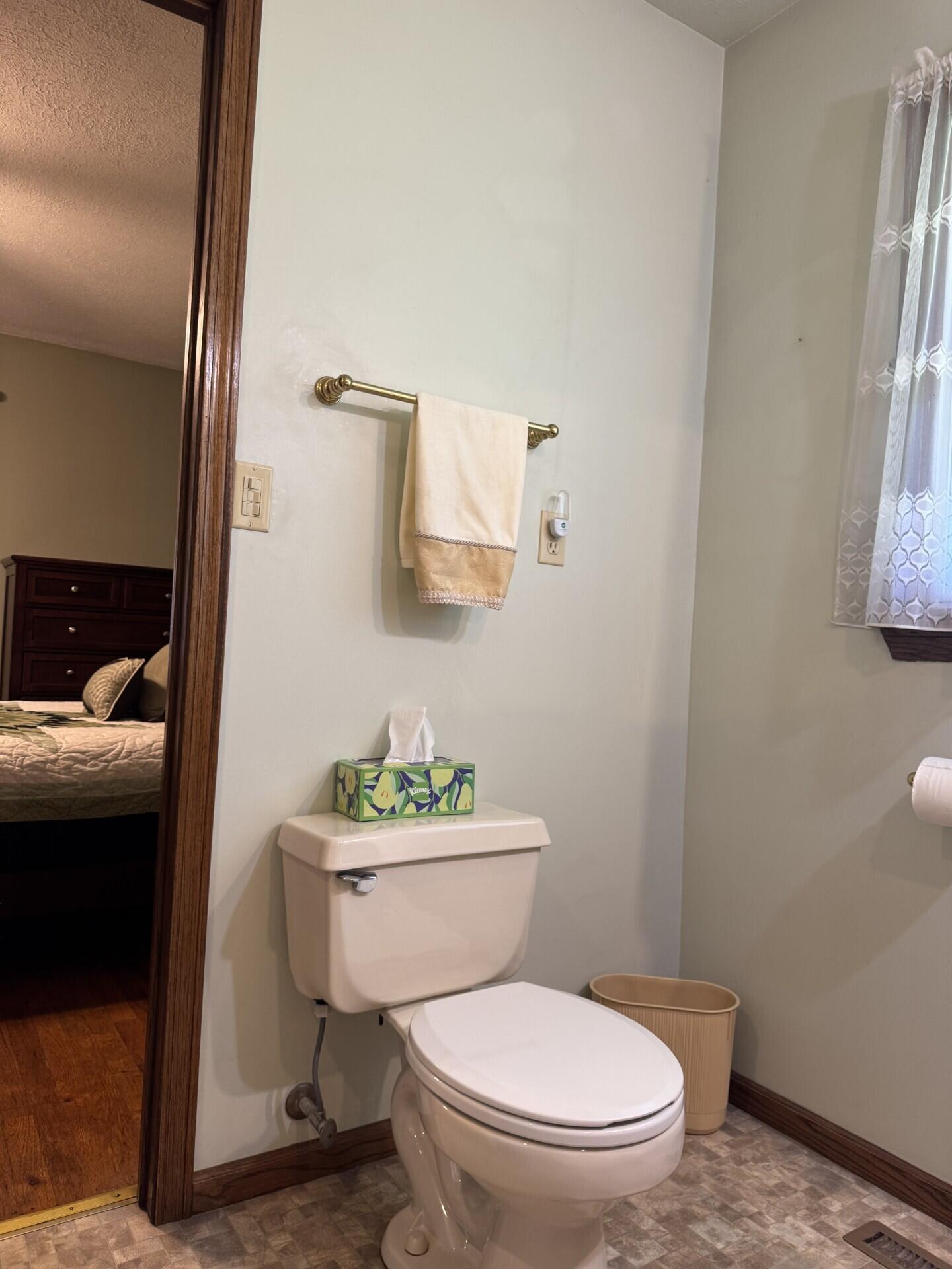 346 Fairfax Drive Property Photo 7