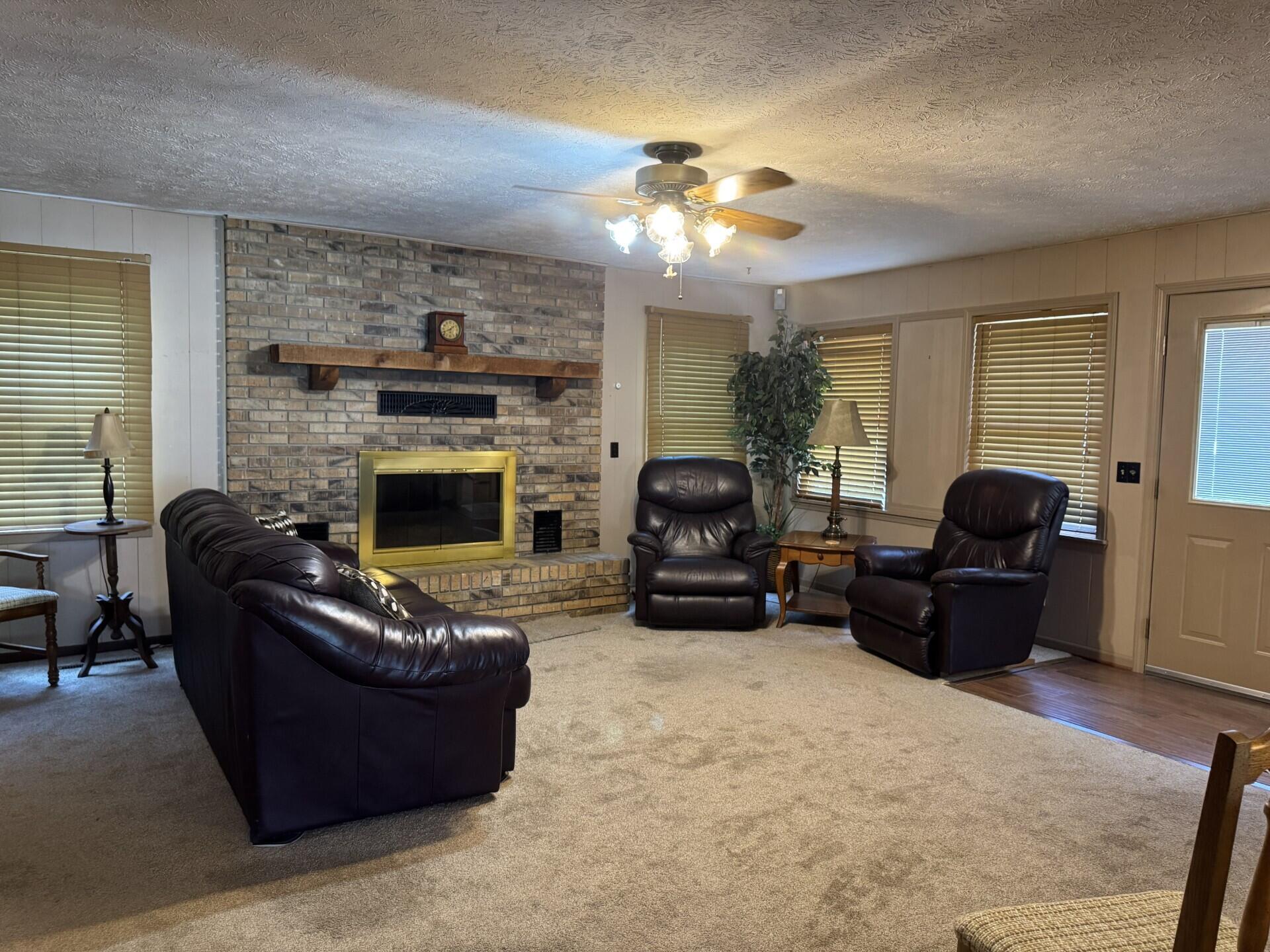 346 Fairfax Drive Property Photo 11