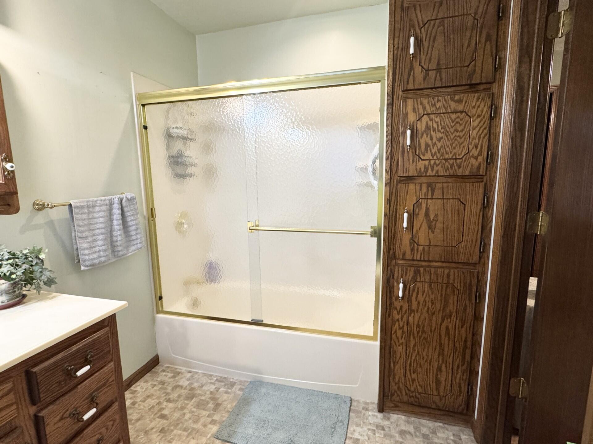 346 Fairfax Drive Property Photo 14