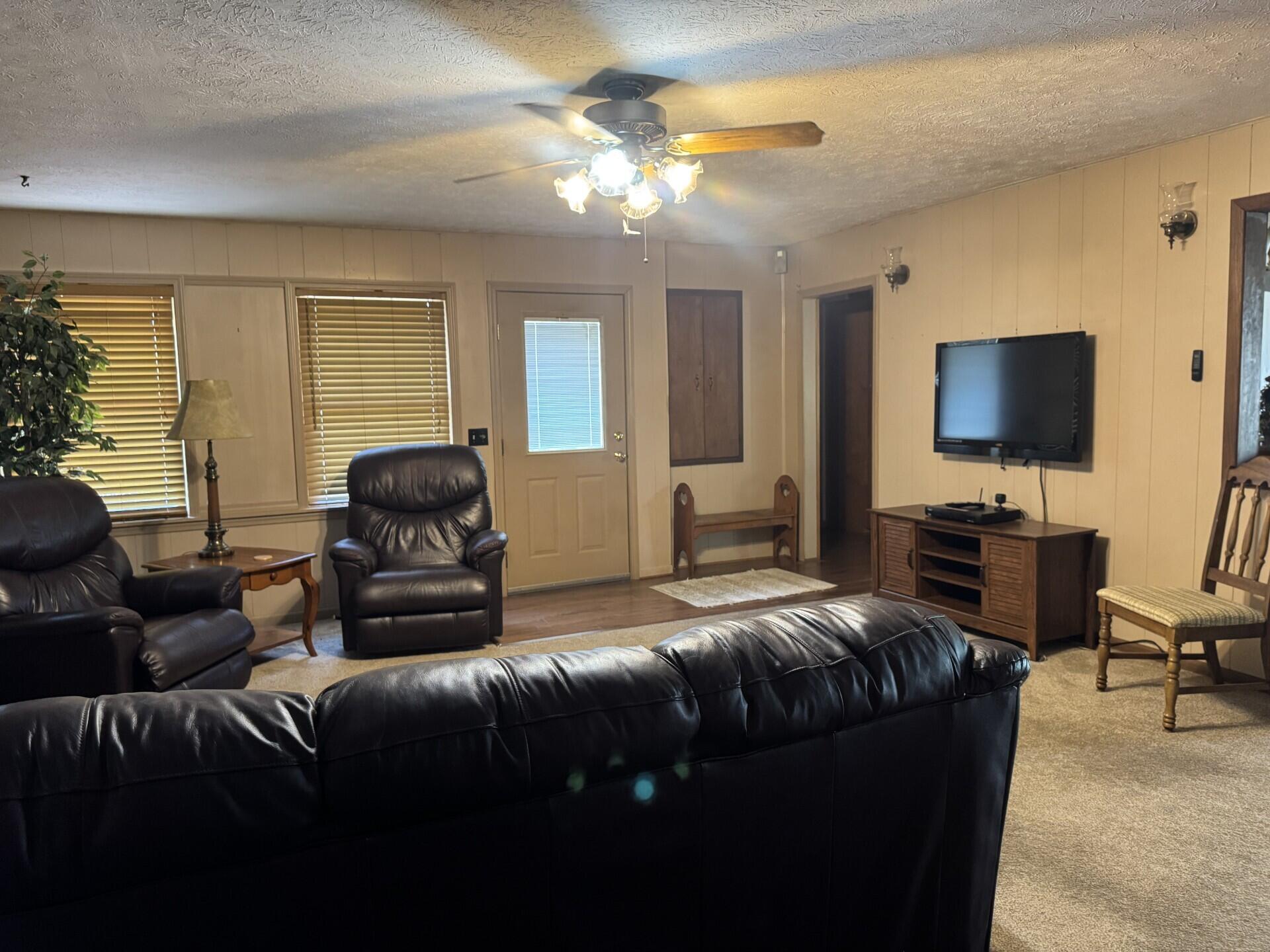 346 Fairfax Drive Property Photo 22