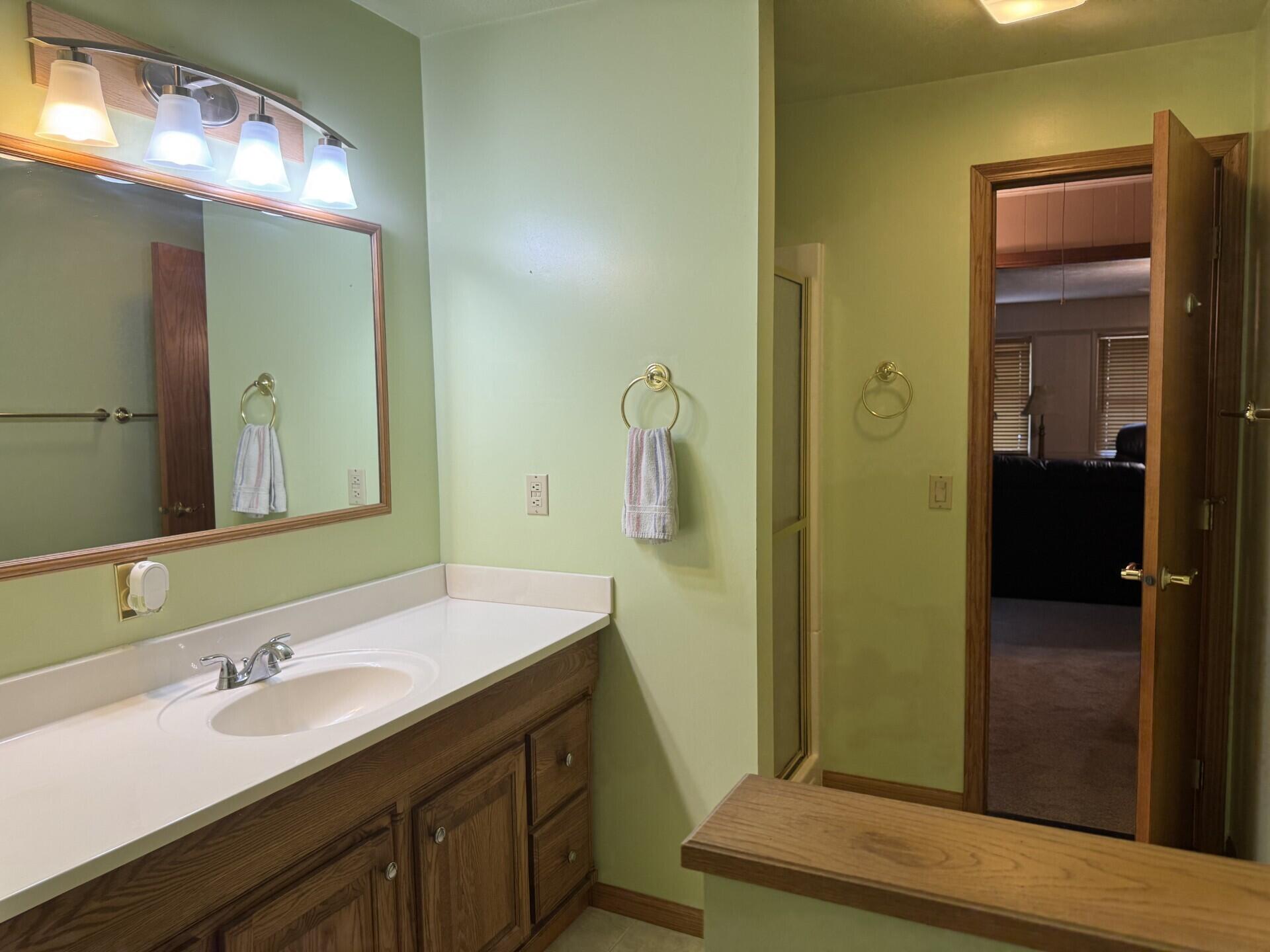 346 Fairfax Drive Property Photo 24