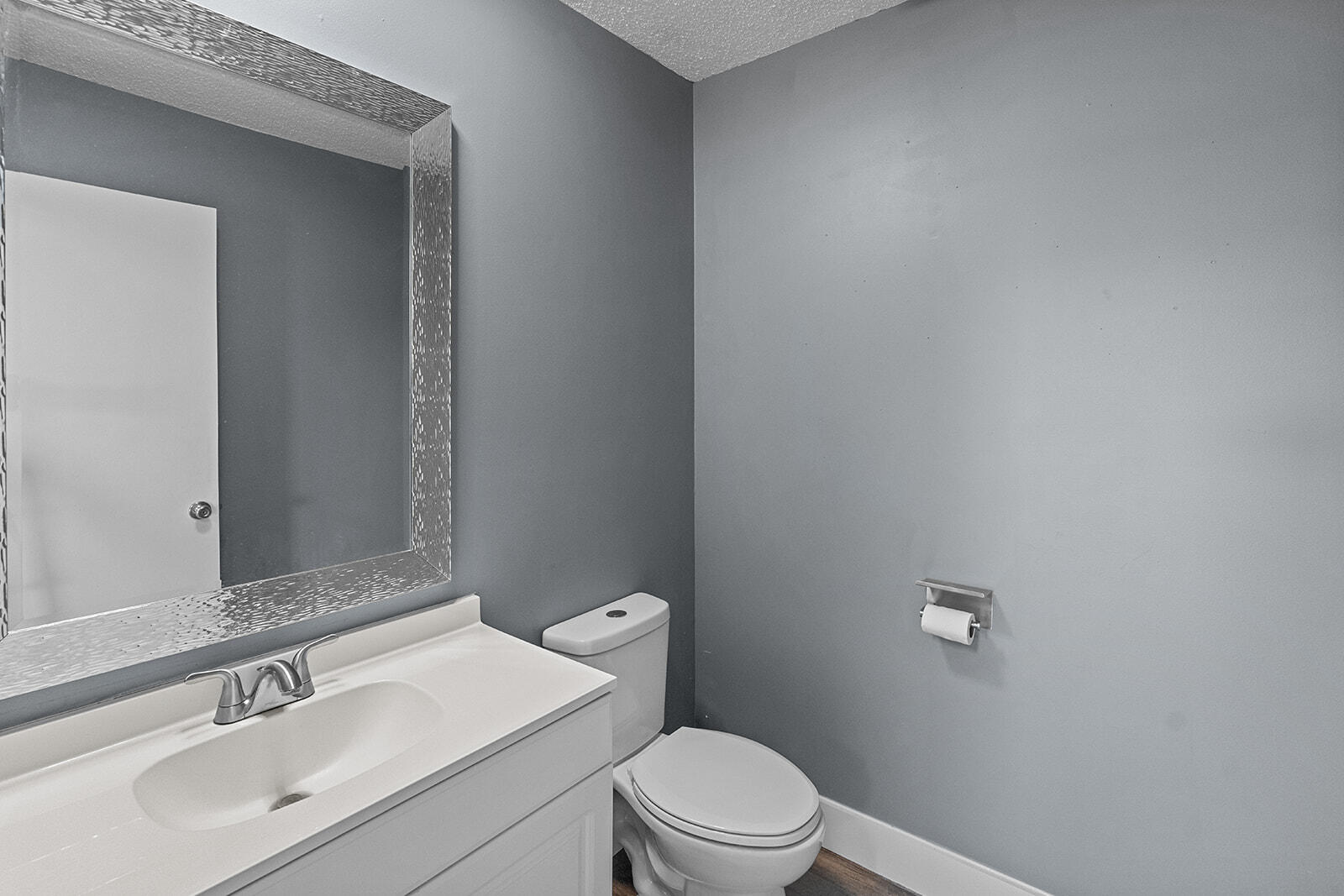1868 North Deffer Drive Property Photo 17