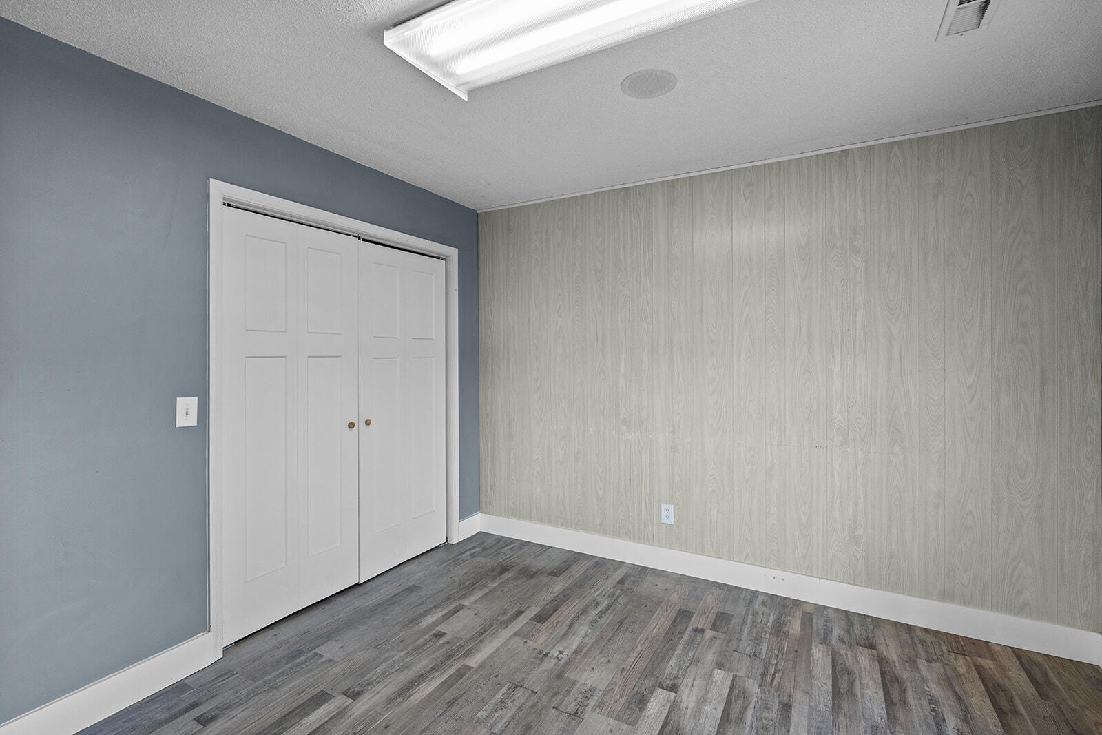 1868 North Deffer Drive Property Photo 19