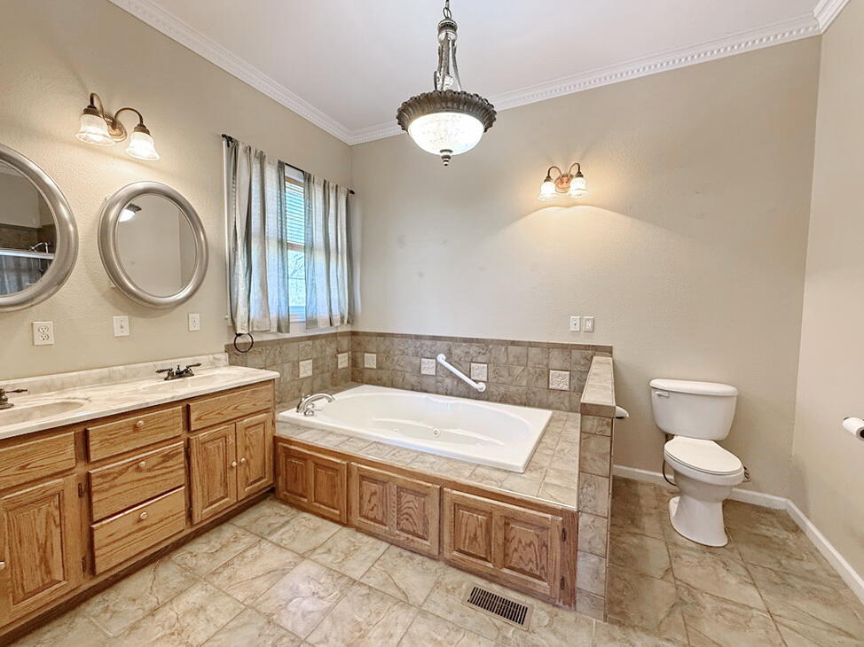 2445 East Highway Bb Property Photo 23