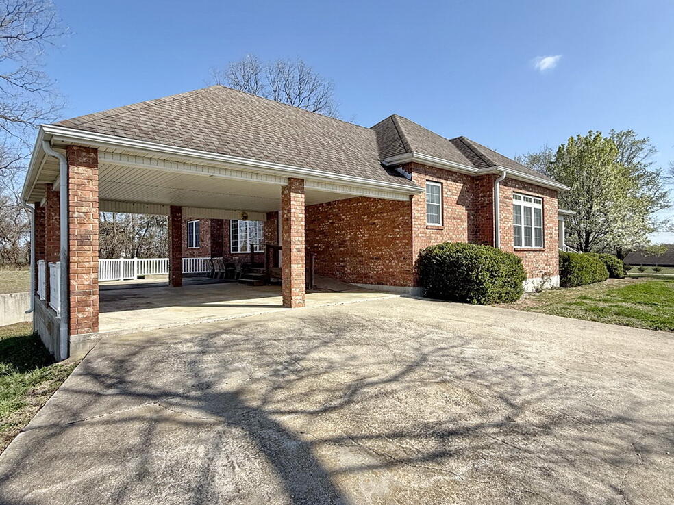 2445 East Highway Bb Property Photo 32