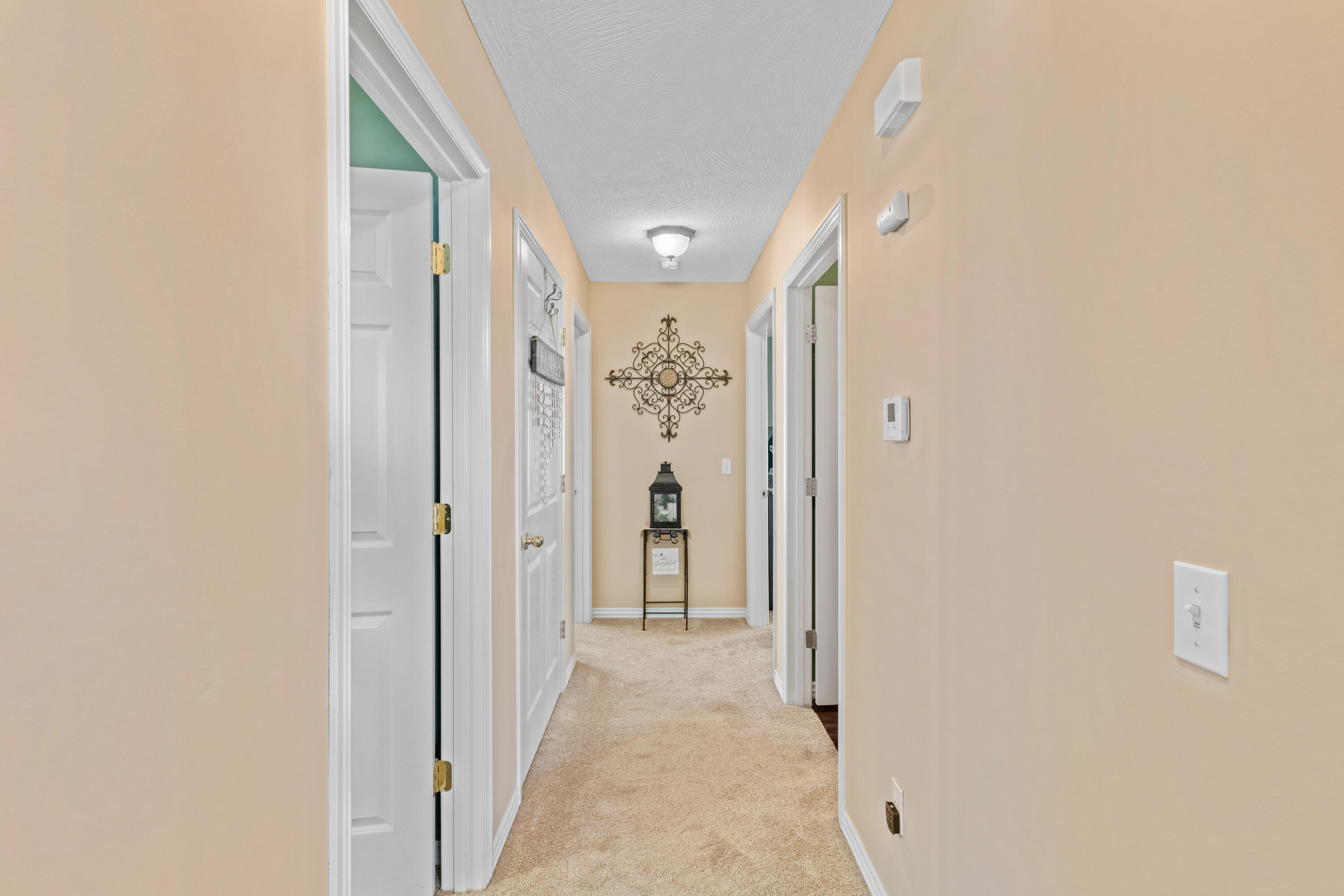 606 East Clay Property Photo 10