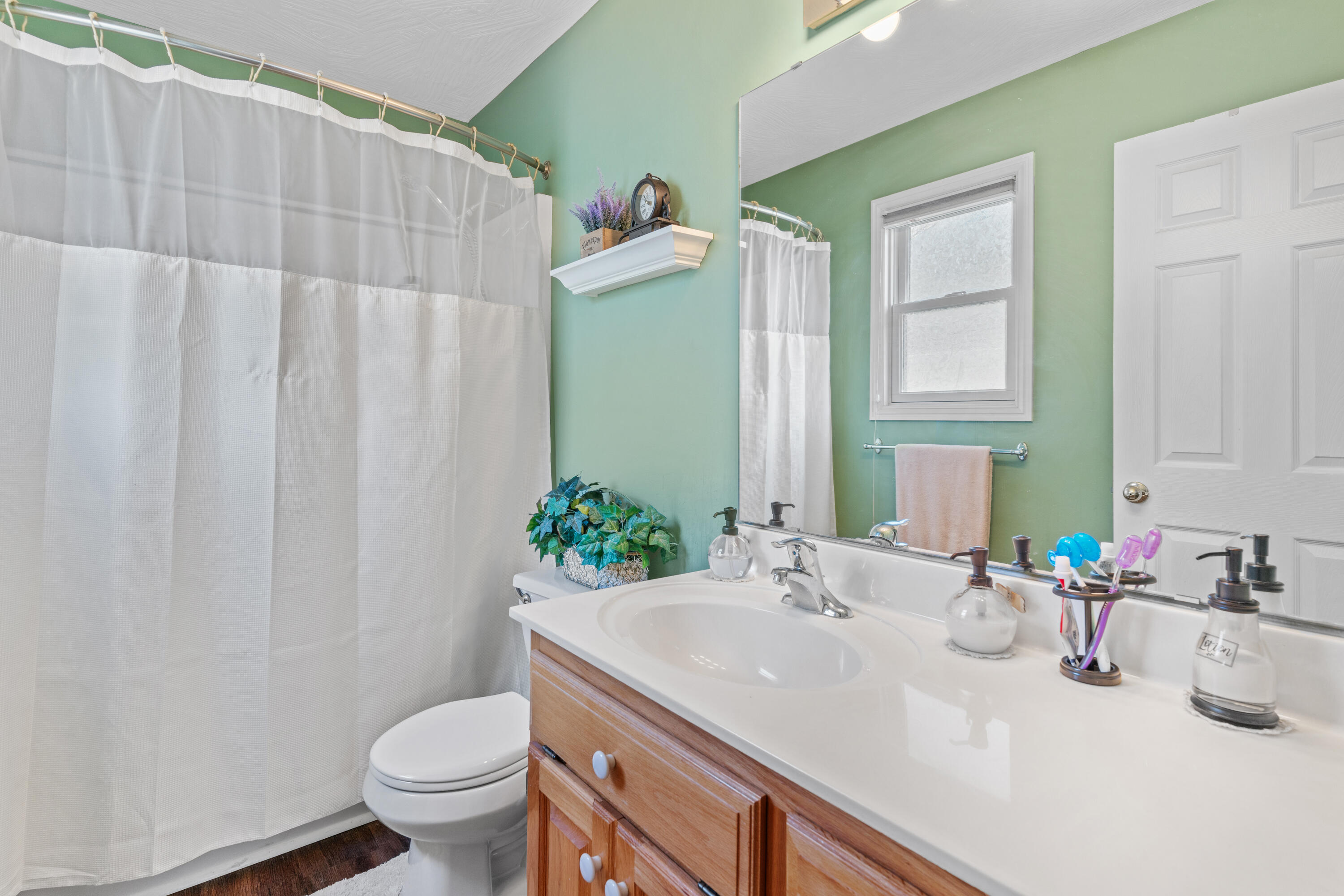 606 East Clay Property Photo 11