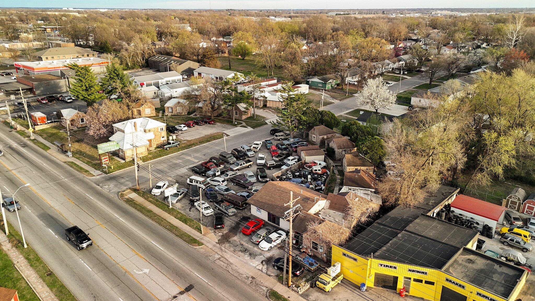 1534 East Kearney Street Property Photo 5