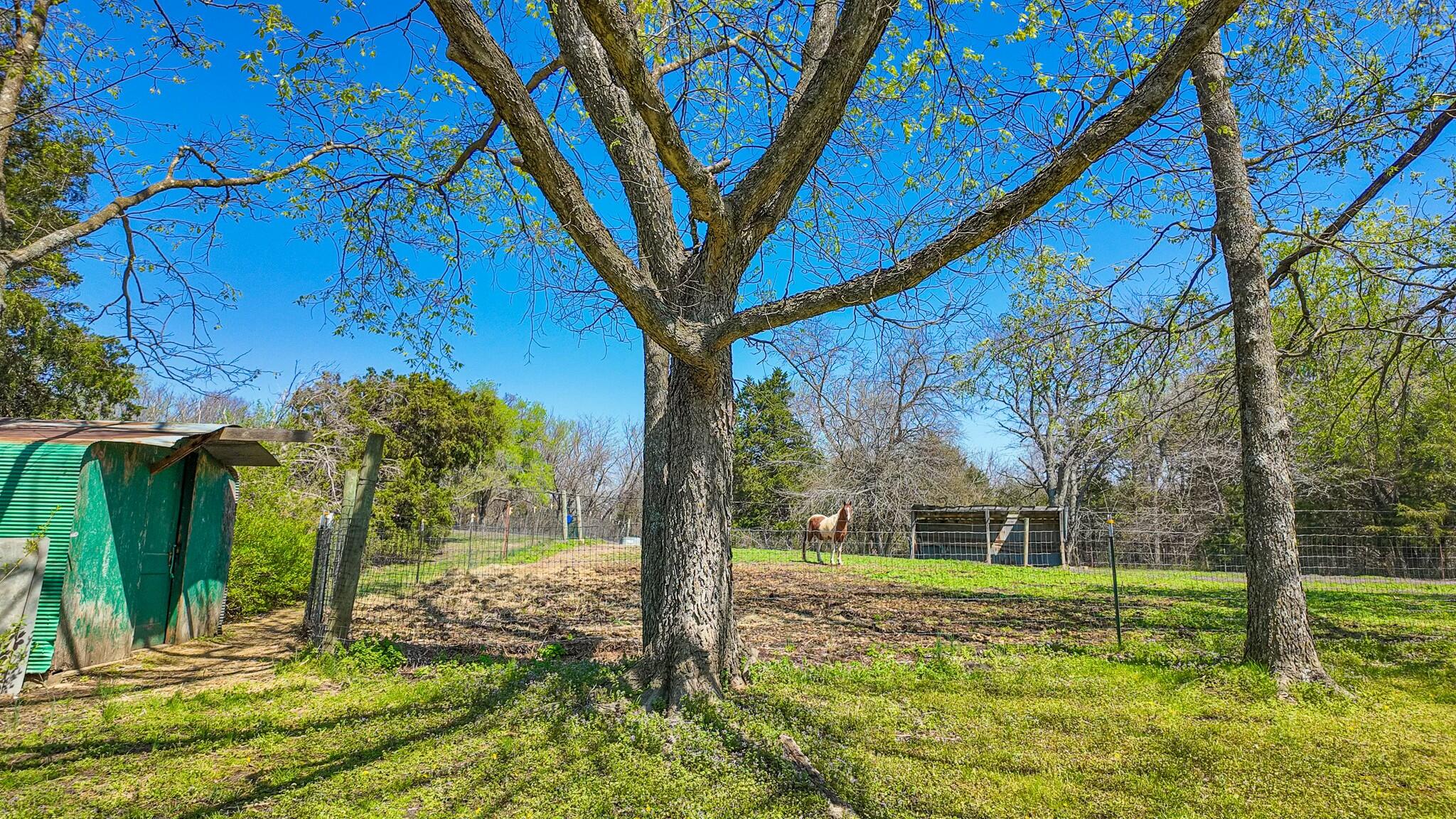 19769 Cr 270 Property Photo 19