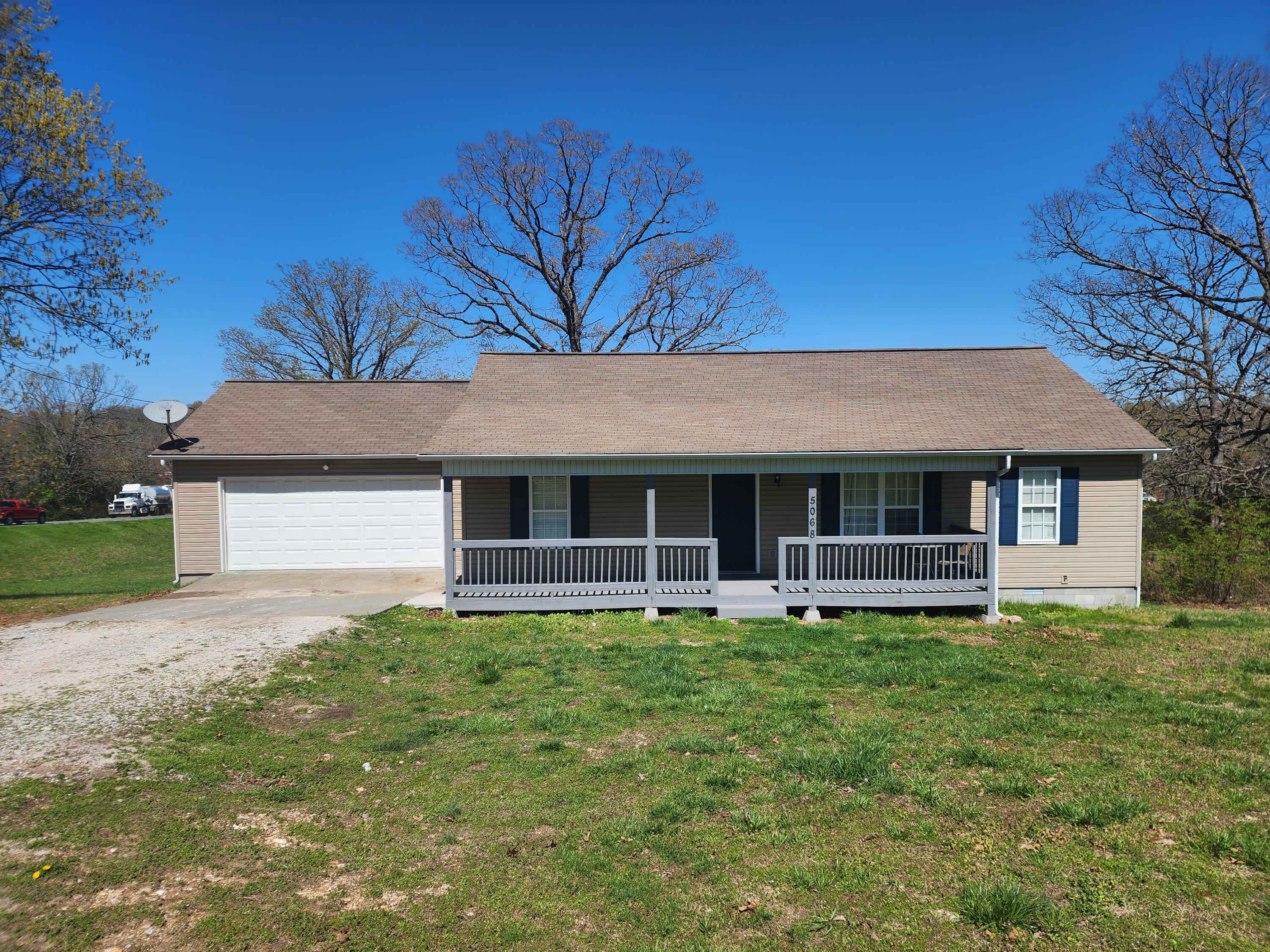 5068 North Highway 7 Property Photo 2
