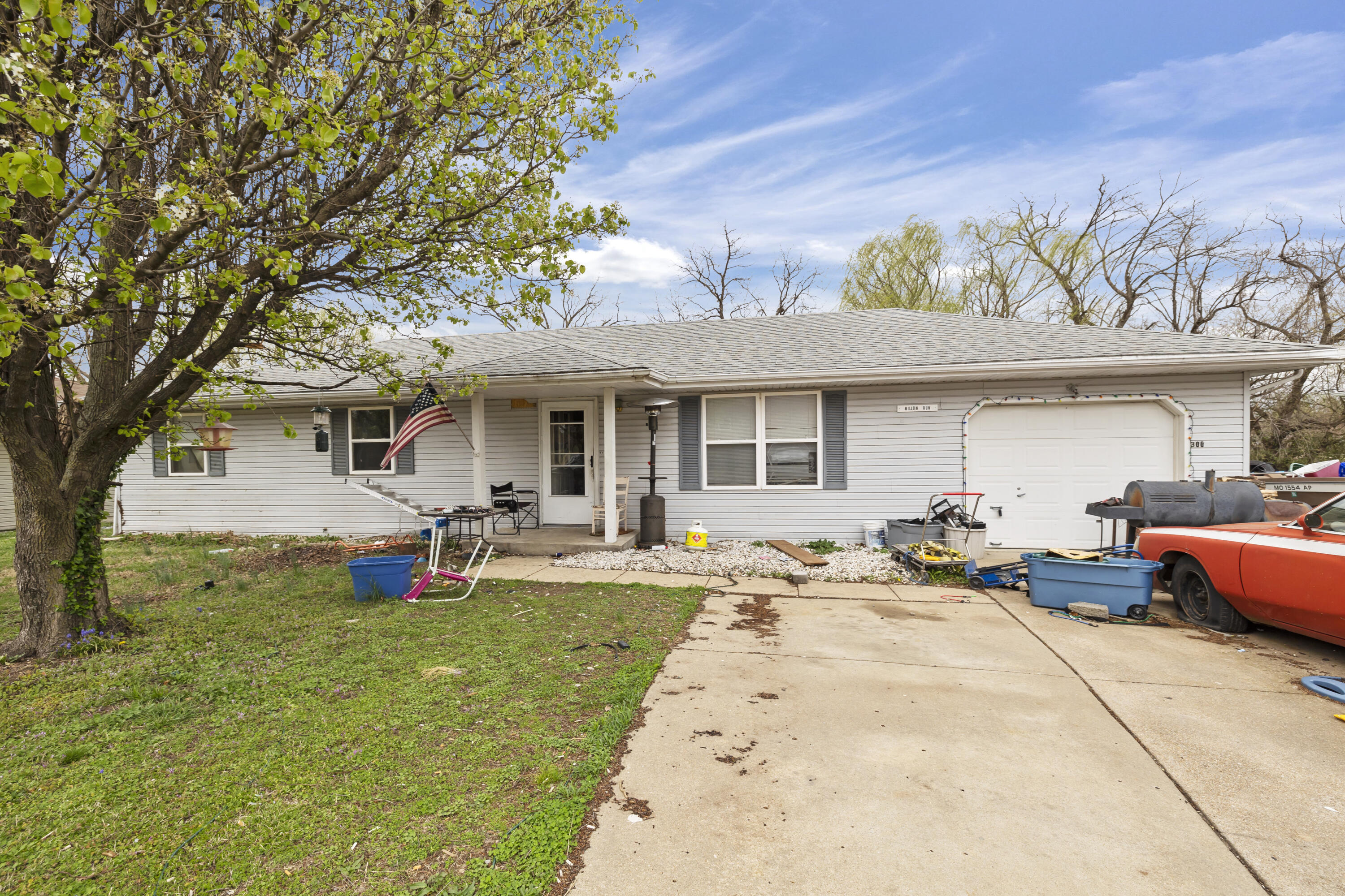 300 Hoover Avenue Property Photo 1