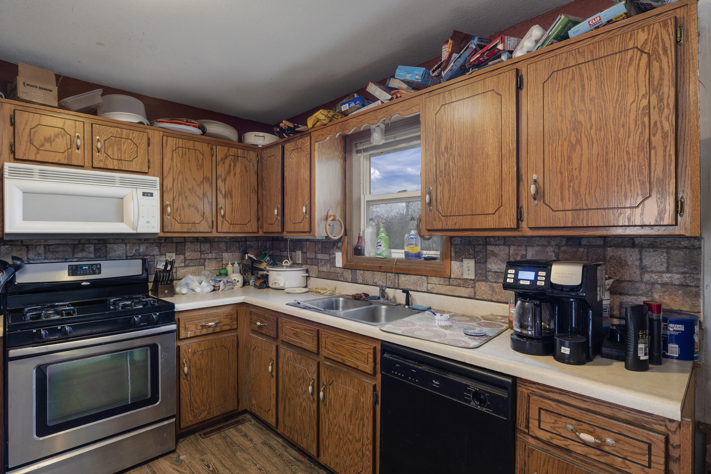 300 Hoover Avenue Property Photo 7