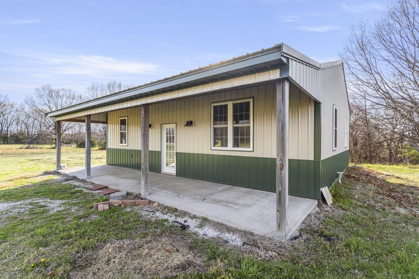 27685 L B Corn Road Property Photo