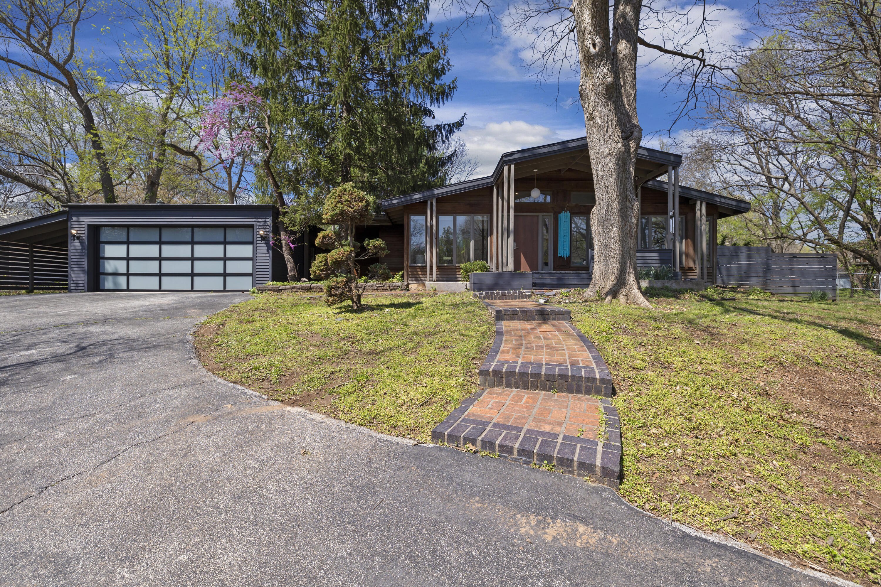 1557 East Carleton Street Property Photo 1