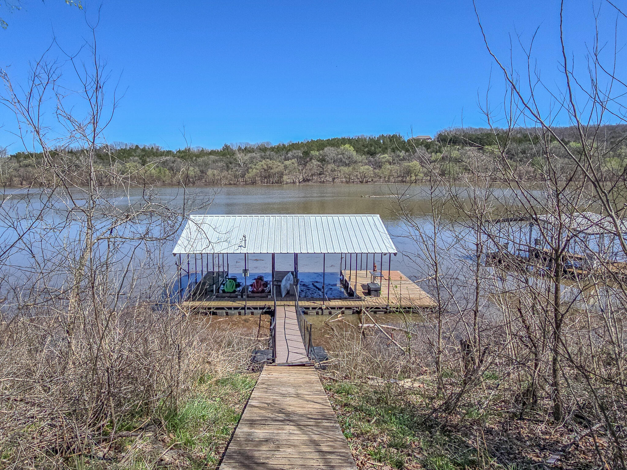 3292 Lakeview Drive Property Photo 4