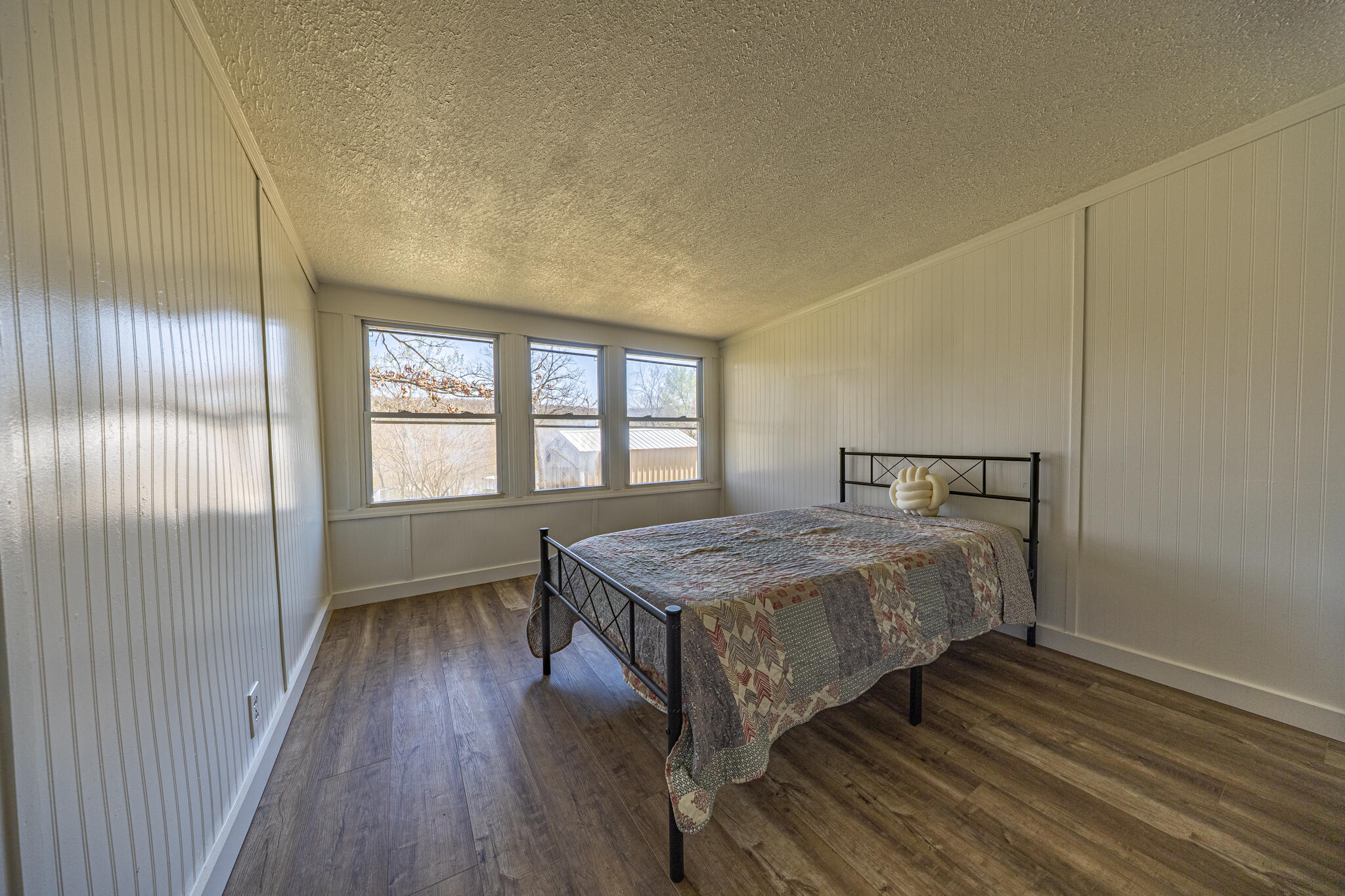 3292 Lakeview Drive Property Photo 13