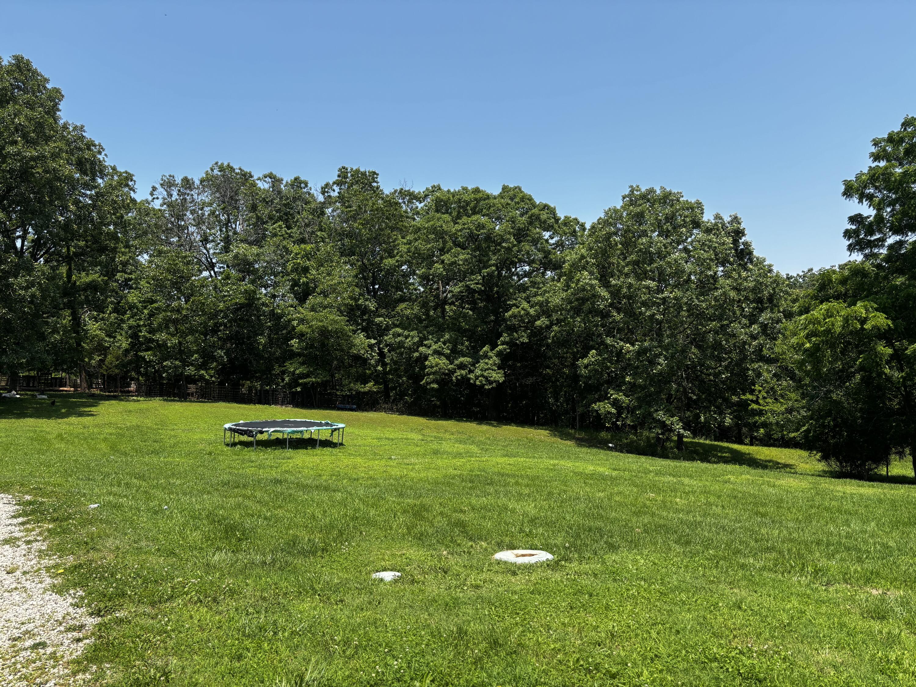 1879 Sawmill Road Property Photo 5