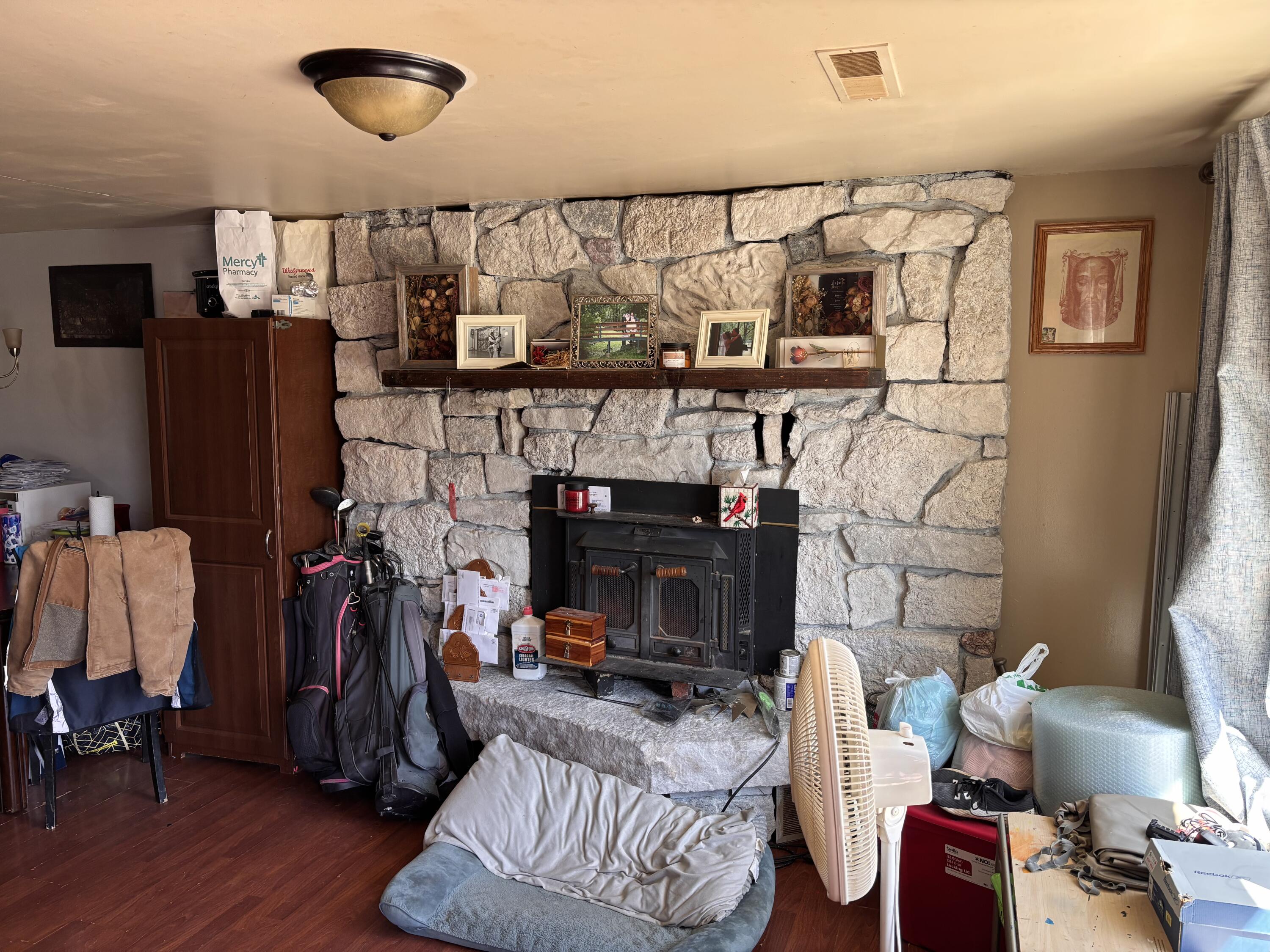 1879 Sawmill Road Property Photo 9