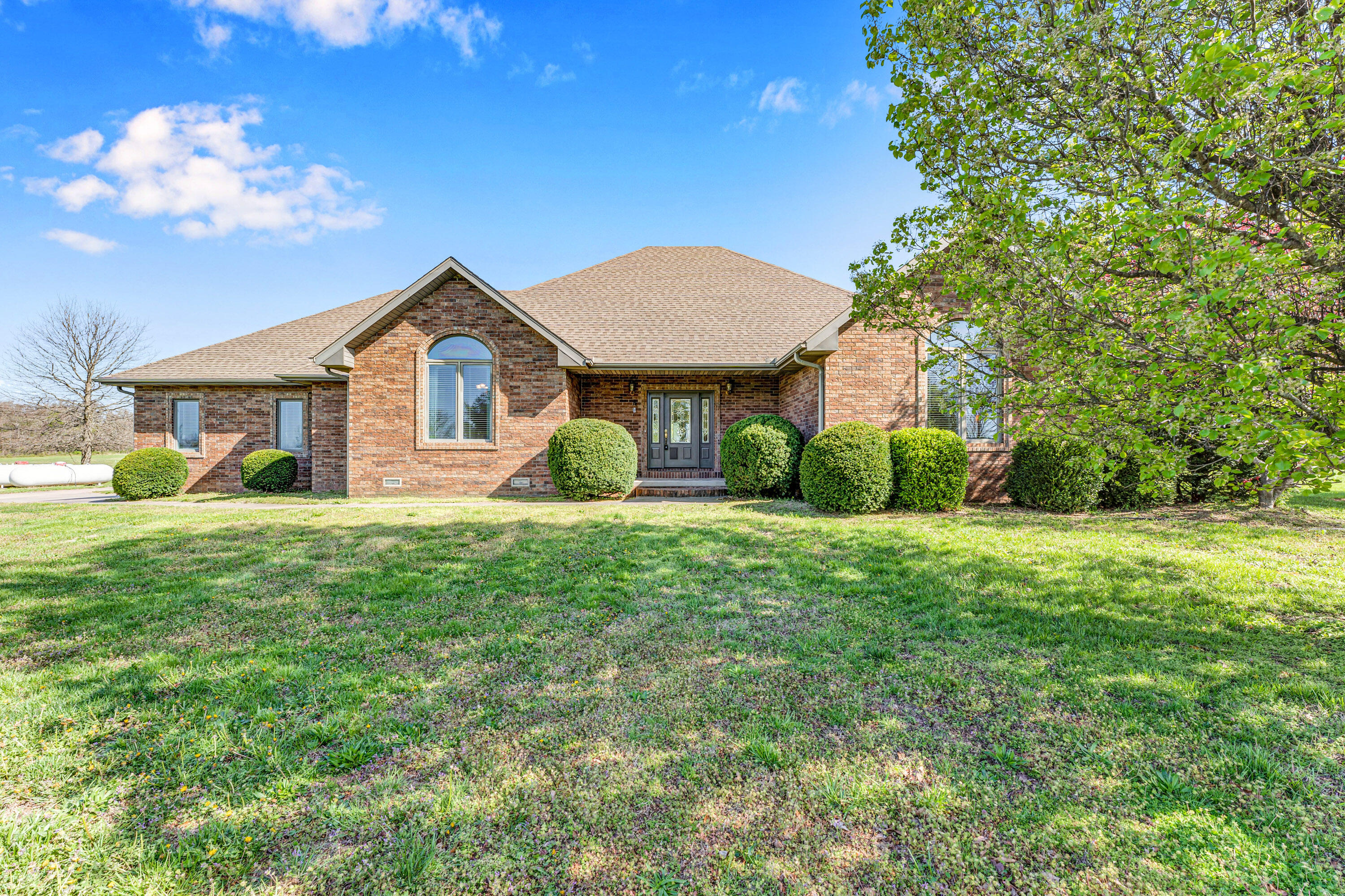 24370 Lawrence 2210 Property Photo 1