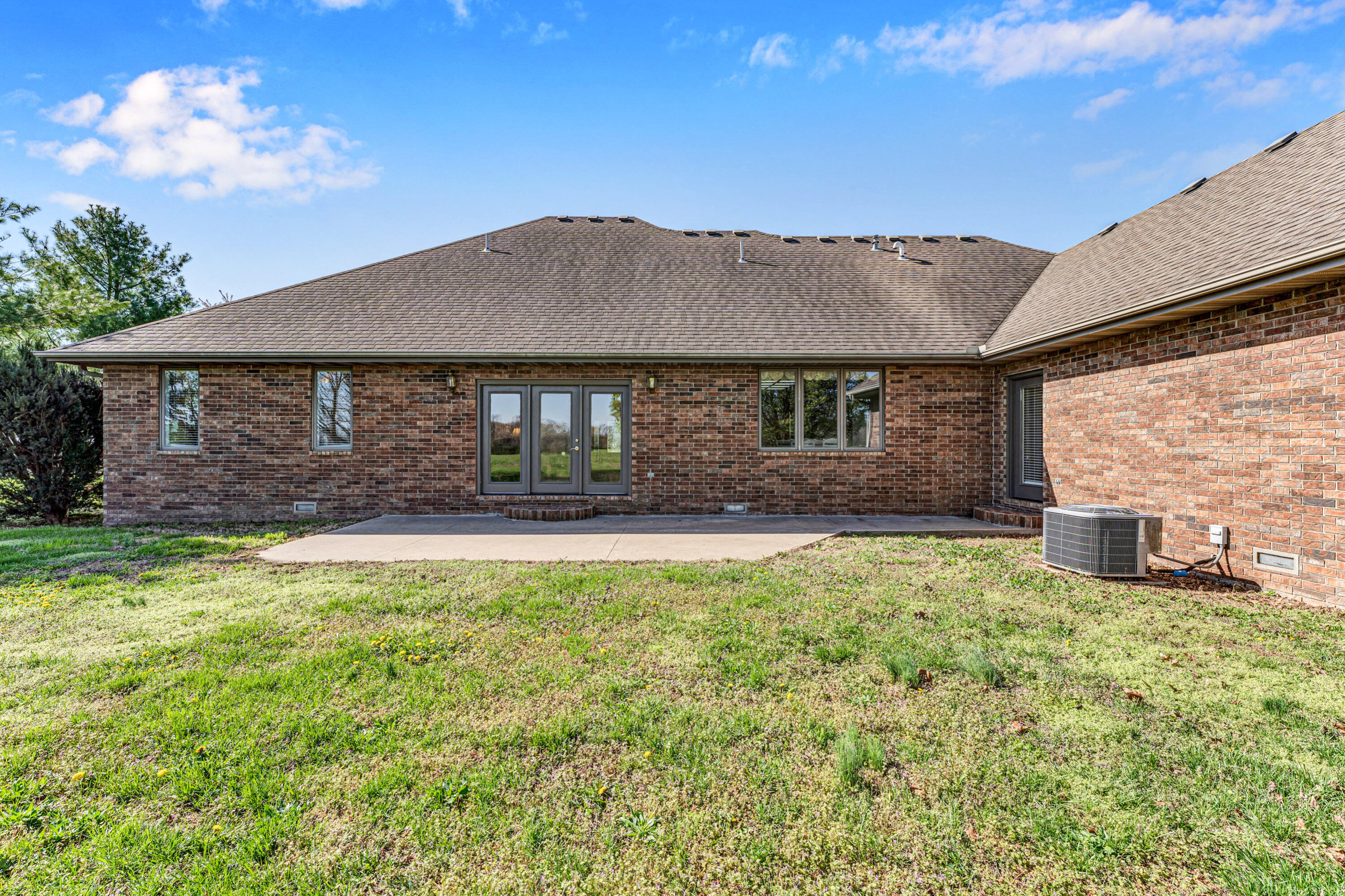 24370 Lawrence 2210 Property Photo 47