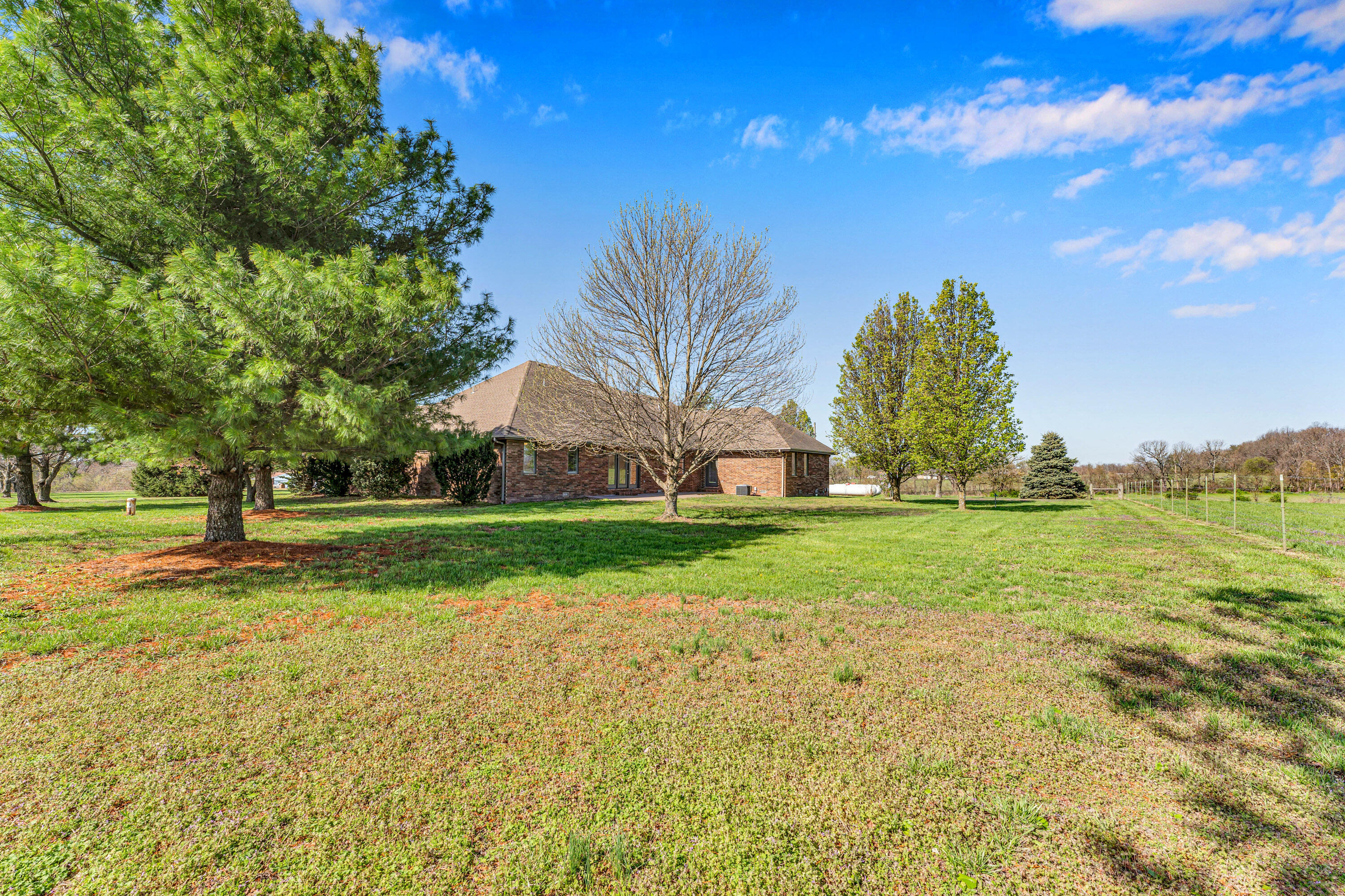 24370 Lawrence 2210 Property Photo 49