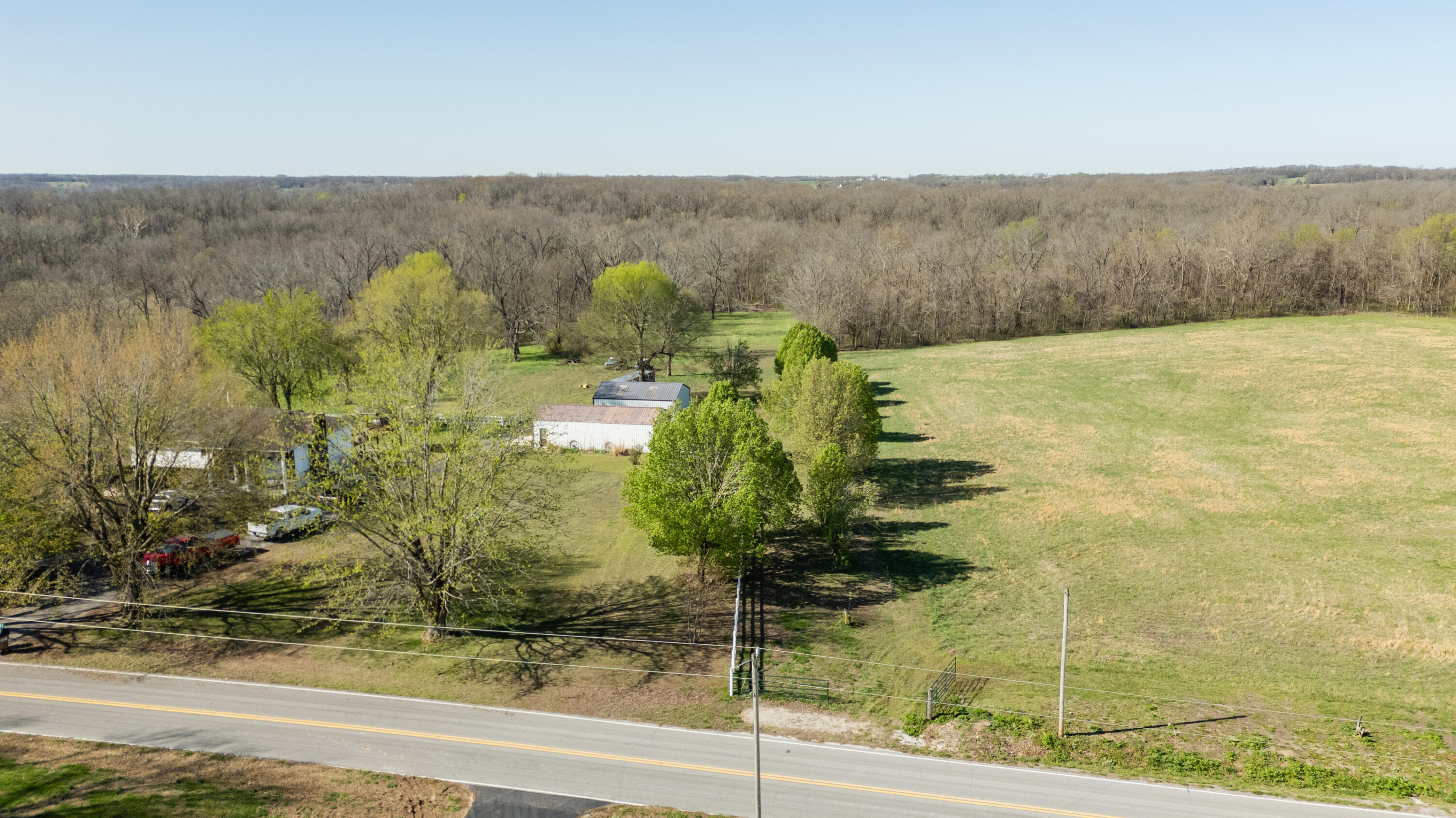 000 North Farm Rd 69 Property Photo 4