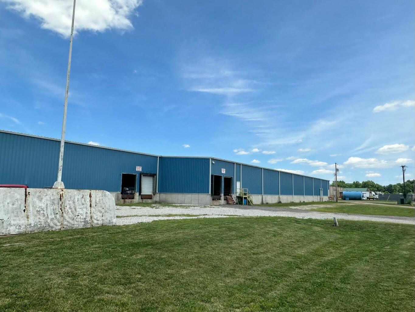 1301 Industrial Park Drive Property Photo 9