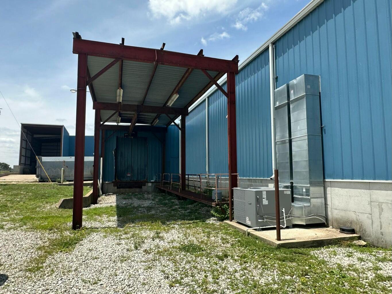 1301 Industrial Park Drive Property Photo 12