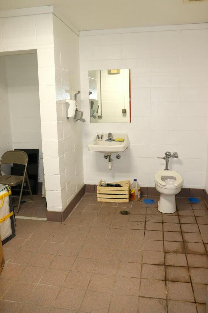 1301 Industrial Park Drive Property Photo 30