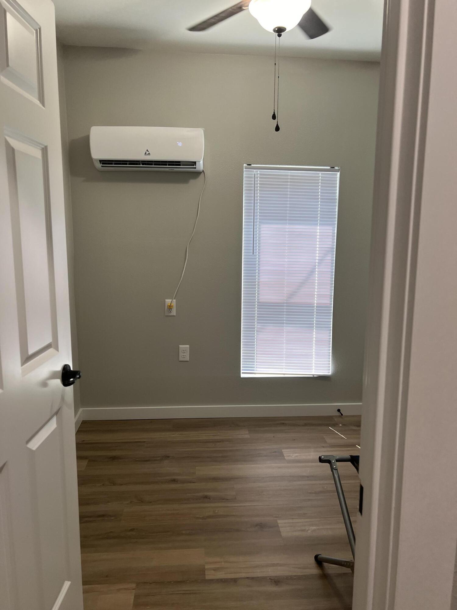 219 East State Street Property Photo 6